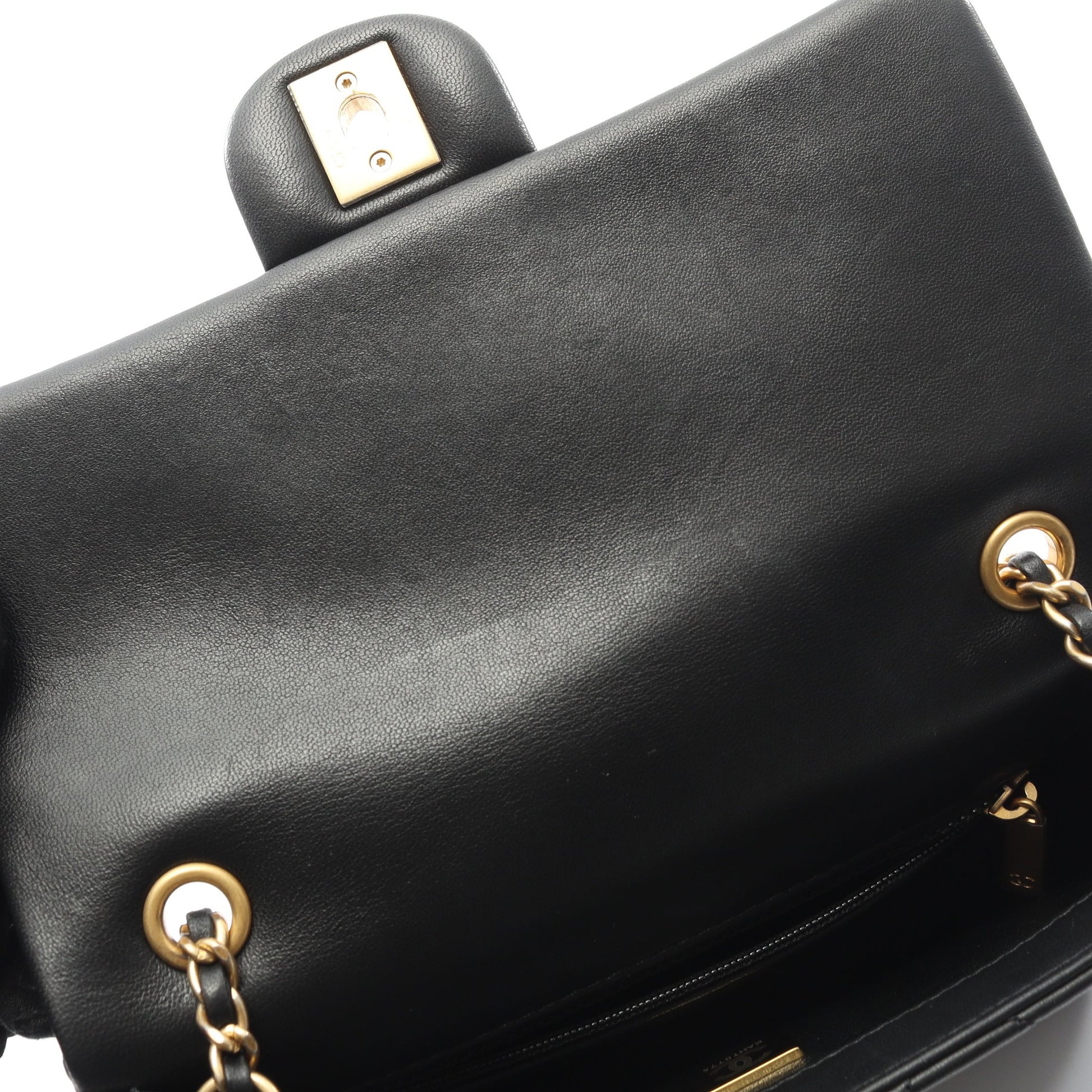 マトラッセ チェーンショルダーバッグ ラムスキン ブラック ゴールド金具 シャネル バッグ CHANEL