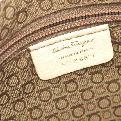 ガンチーニ ワンショルダーバッグ レザー アイボリー フリンジ サルヴァトーレフェラガモ バッグ Salvatore Ferragamo