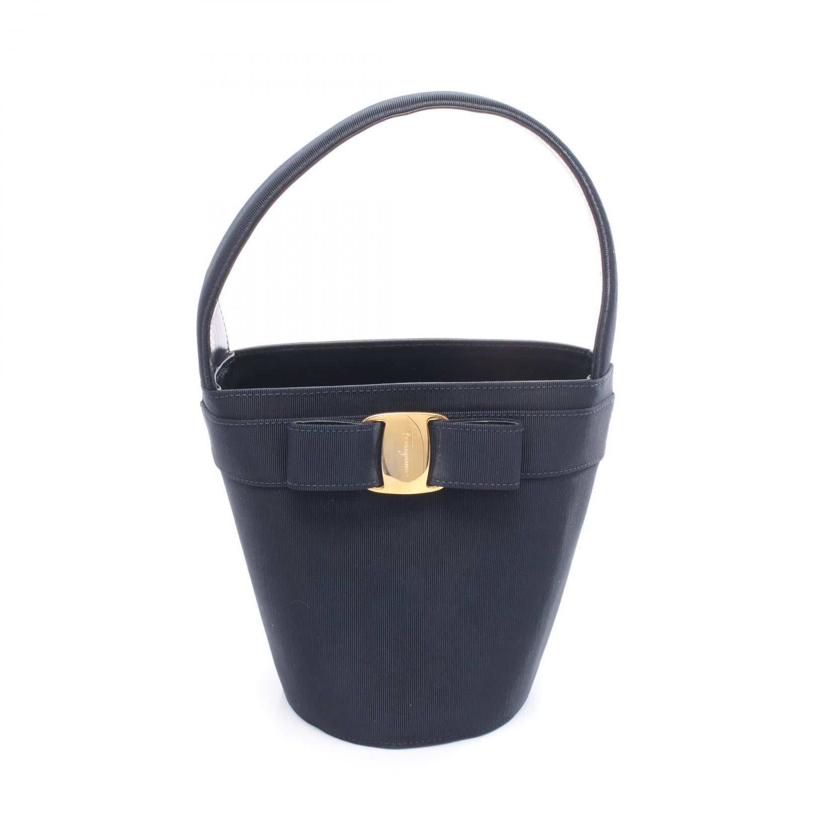 ヴァラリボン ハンドバッグ スエード ブラック サルヴァトーレフェラガモ バッグ Salvatore Ferragamo