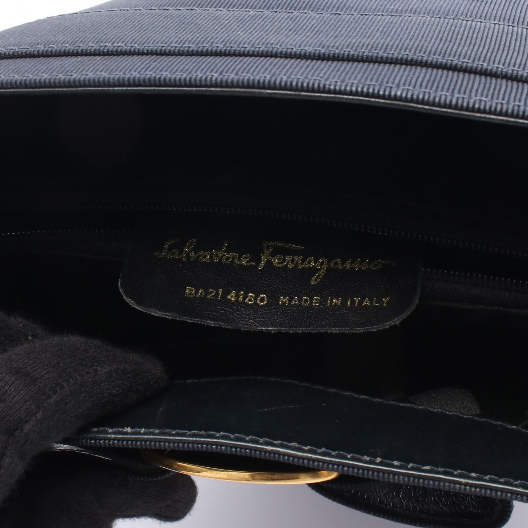 ヴァラリボン ハンドバッグ スエード ブラック サルヴァトーレフェラガモ バッグ Salvatore Ferragamo