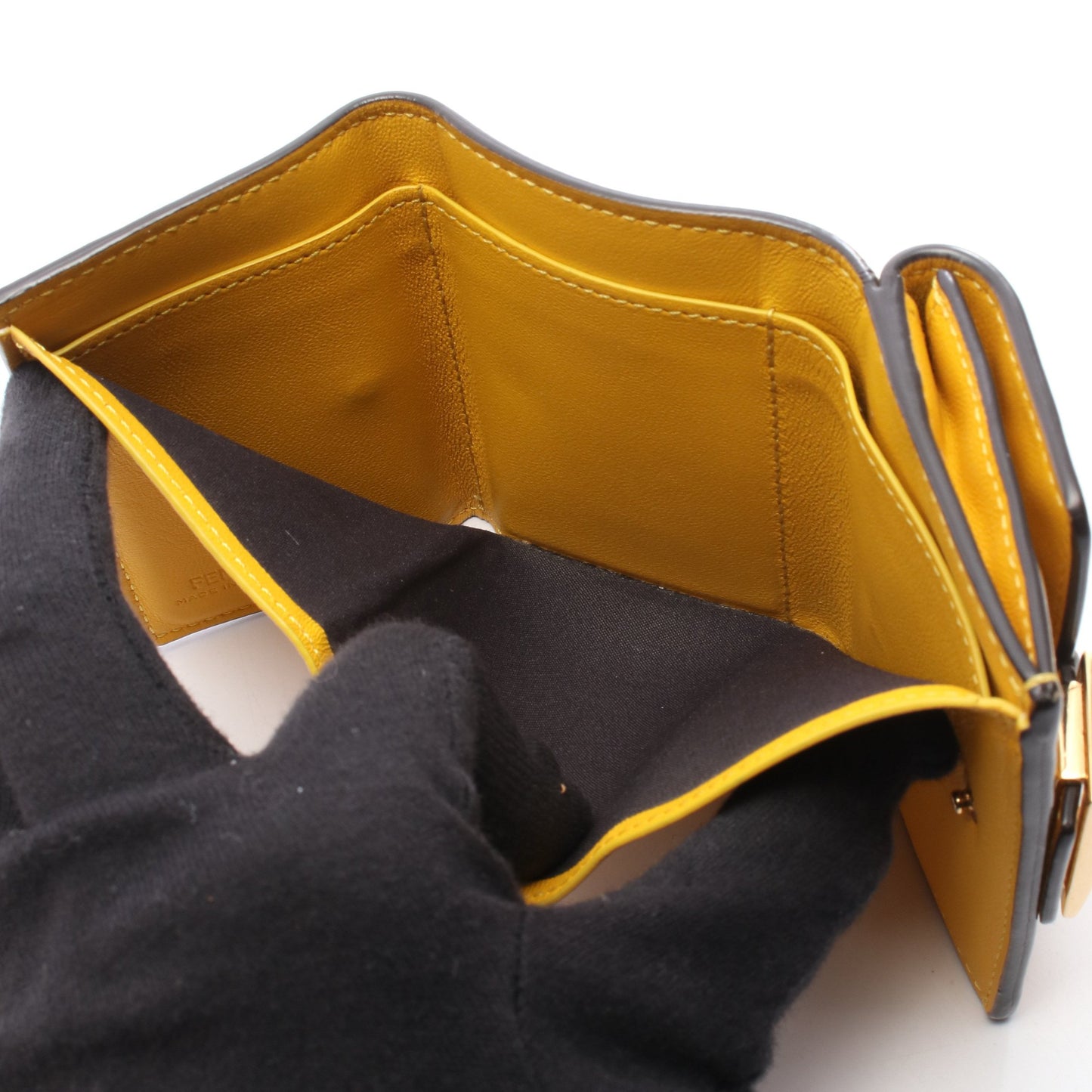 バゲット マイクロ 三つ折り財布 レザー イエロー フェンディ 財布・小物 FENDI