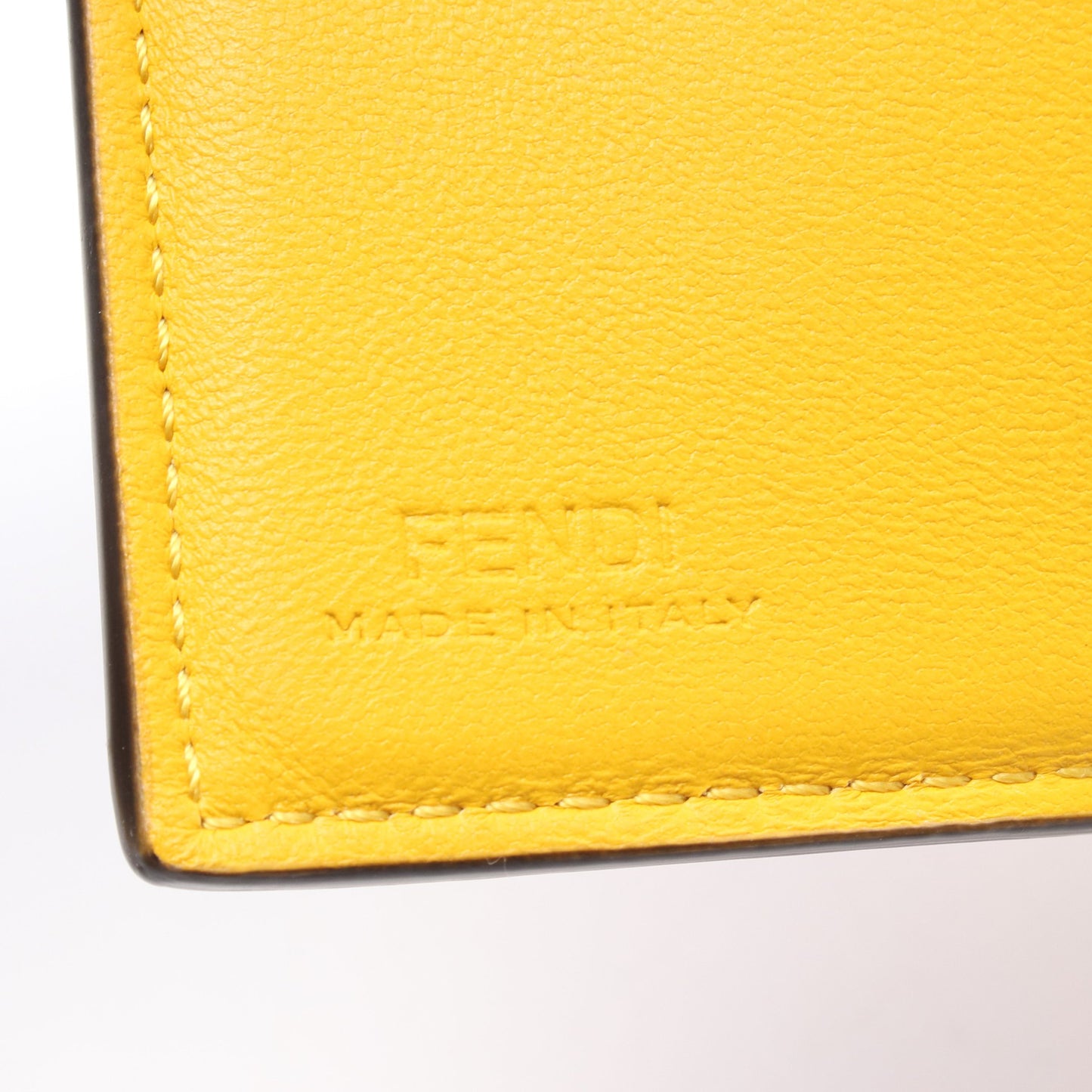 バゲット マイクロ 三つ折り財布 レザー イエロー フェンディ 財布・小物 FENDI