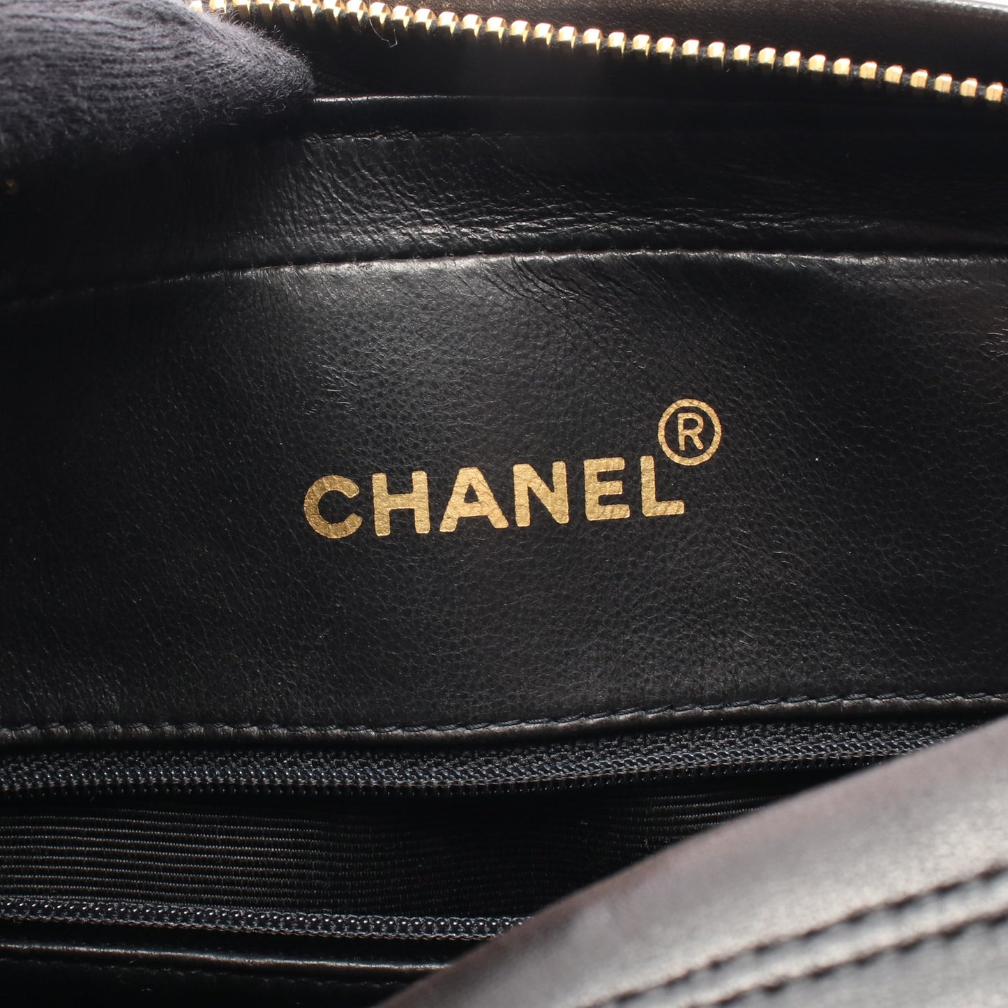チェーンショルダーバッグ ラムスキン ブラック ゴールド金具 シャネル バッグ CHANEL