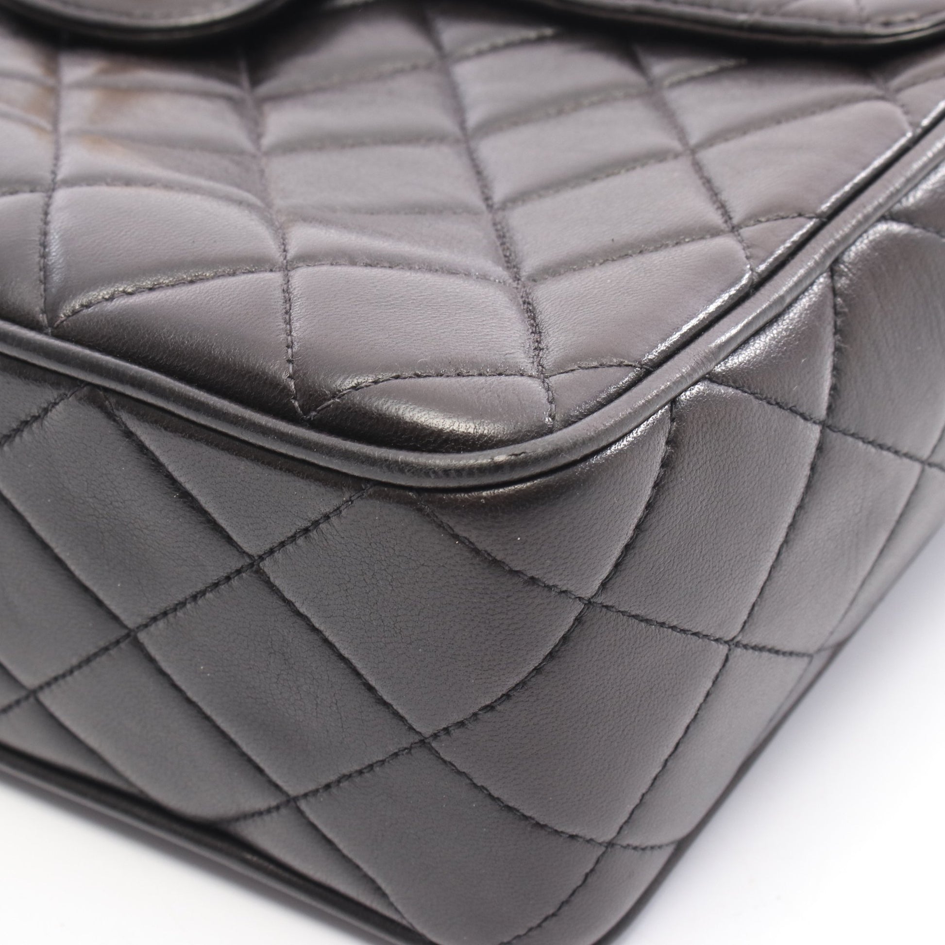 チェーンショルダーバッグ ラムスキン ブラック ゴールド金具 シャネル バッグ CHANEL