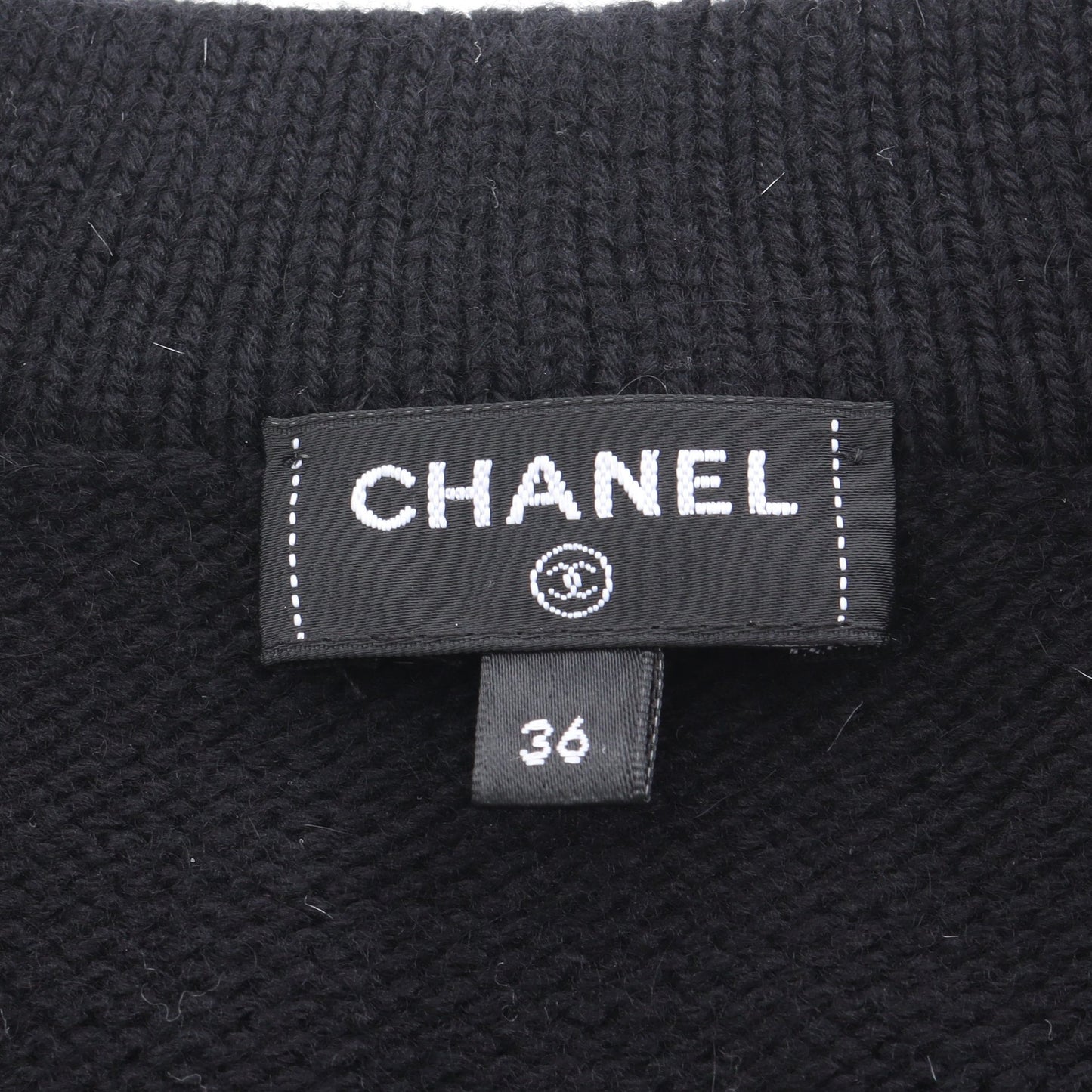 ココマークカメリアボタン オーストリッチフェザー付き ニットジレ ベスト カシミヤ ブラック シャネル トップス CHANEL