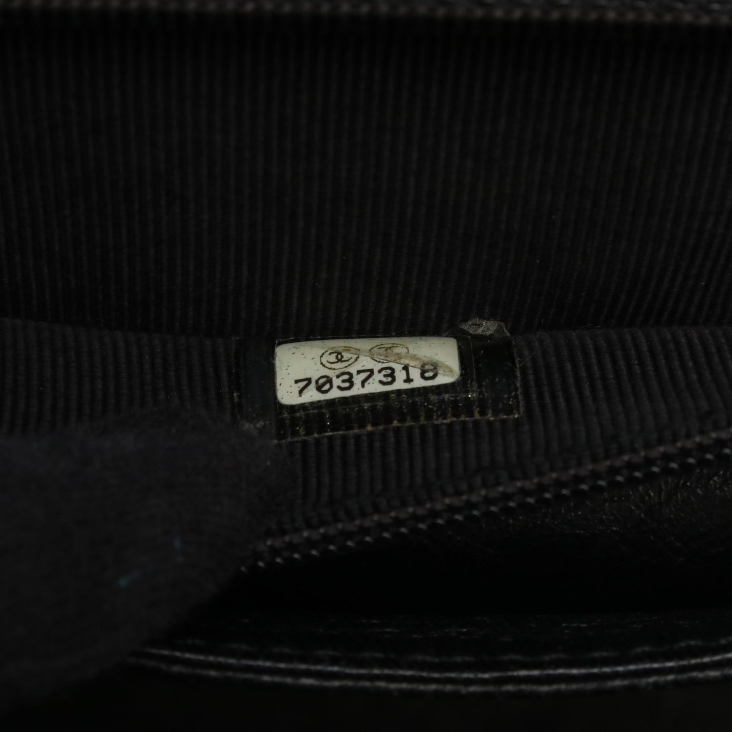 マトラッセ ハンドバッグ キャビアスキン ブラック ゴールド金具 シャネル バッグ CHANEL