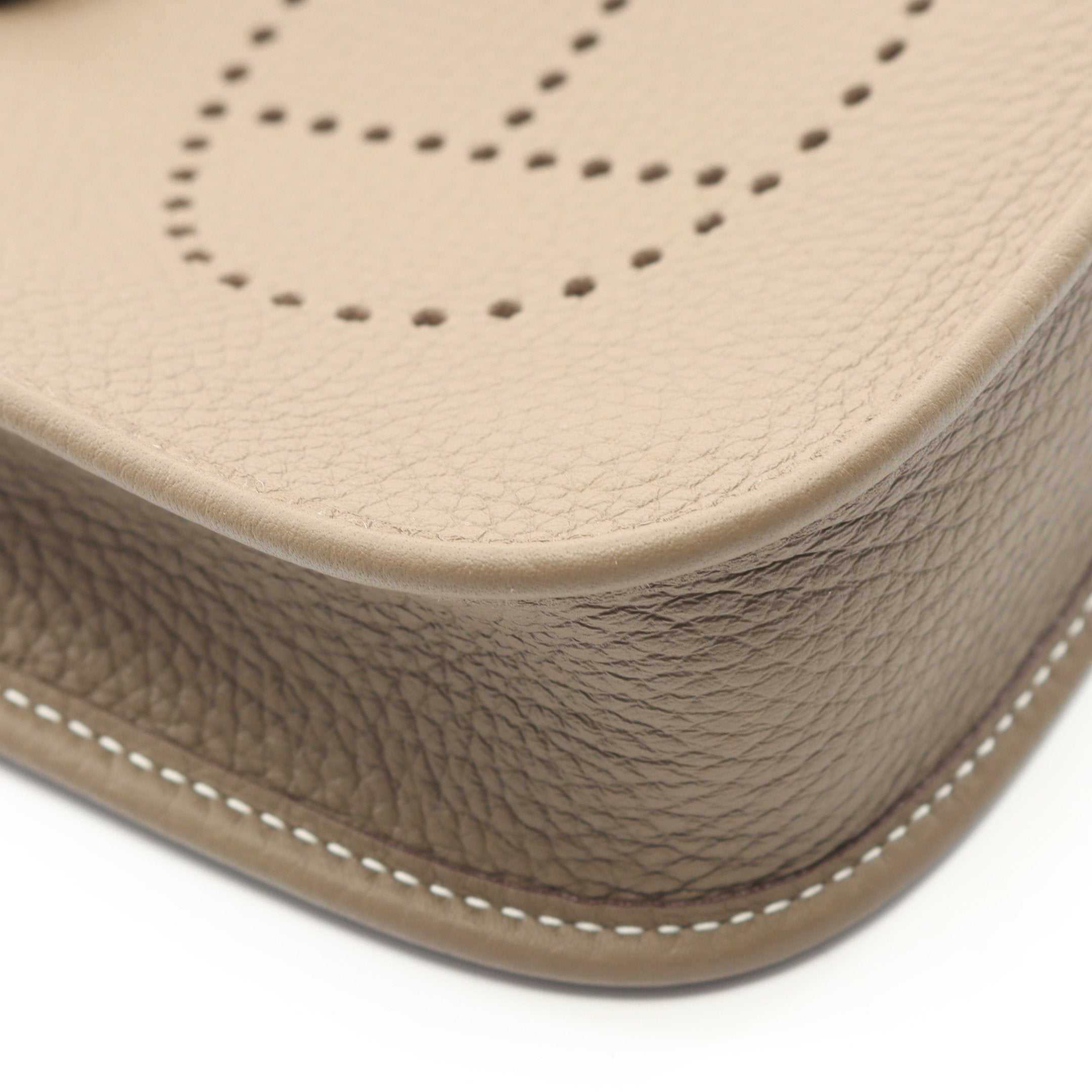 エヴリンTPM アマゾン エトゥープ ショルダーバッグ トリヨン