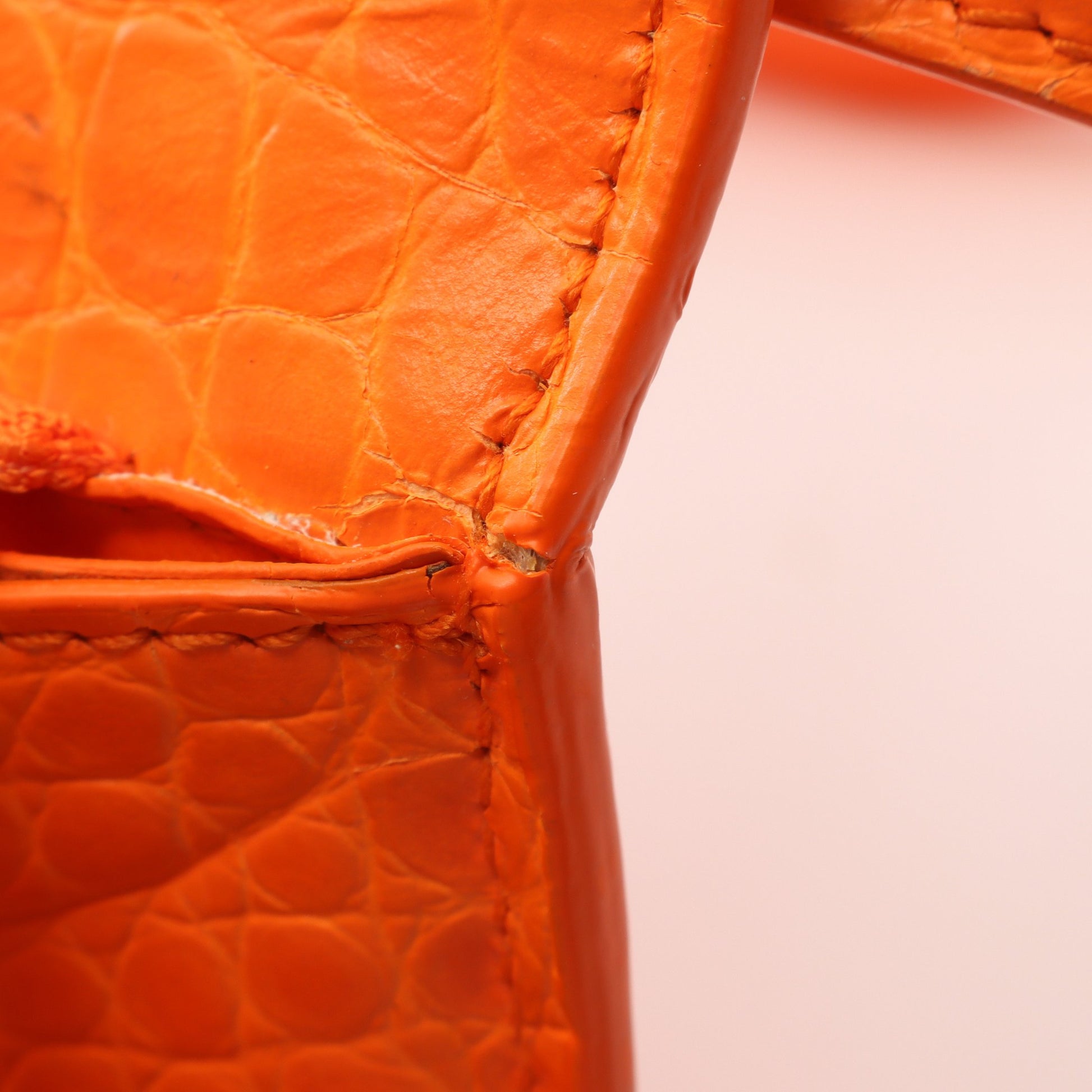 GOSSIP ゴシップ ショルダーバッグ レザー オレンジ クロコ型押し ネオンカラー バレンシアガ バッグ BALENCIAGA