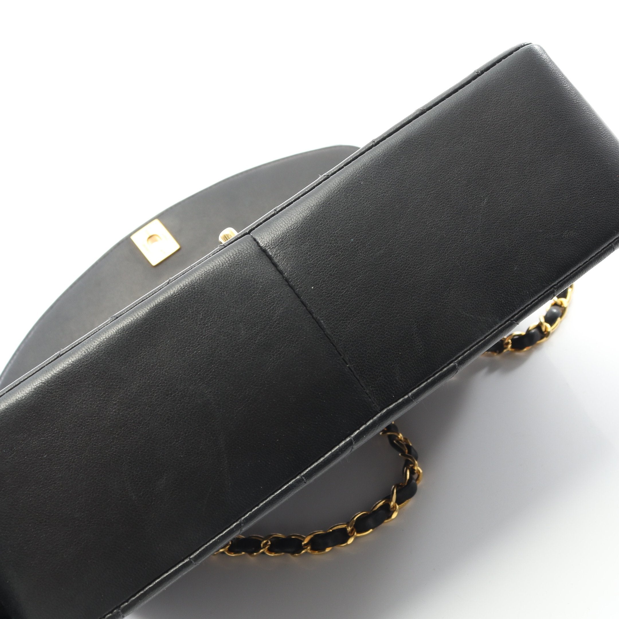 シャネル CHANEL マトラッセ ダイアナフラップ ショルダーバッグ バッグ ラムスキン（羊革） レディース ブラック系 A01165 【中古】 CHANEL - シャネル CHANEL マトラッセ ダイアナフラップ ショルダー