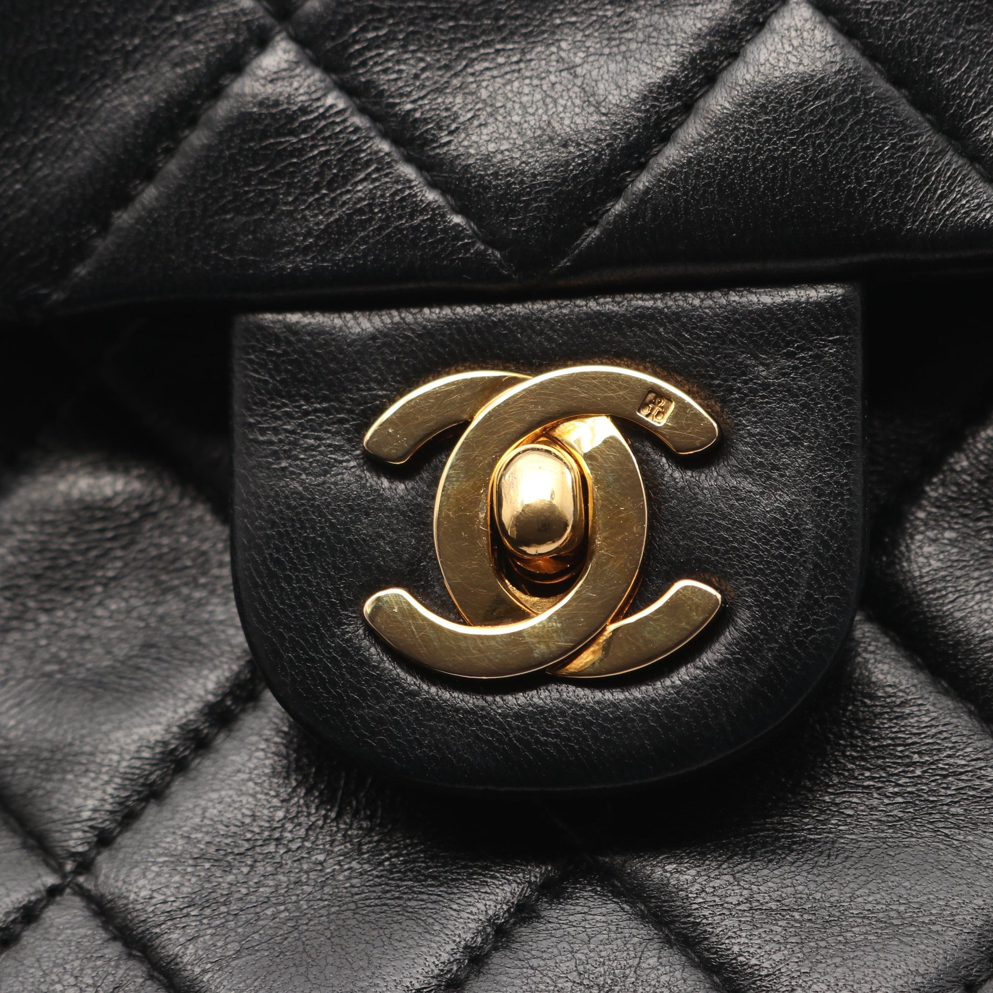 ミニマトラッセ20 チェーンショルダーバッグ ラムスキン ブラック ゴールド金具 シャネル バッグ CHANEL