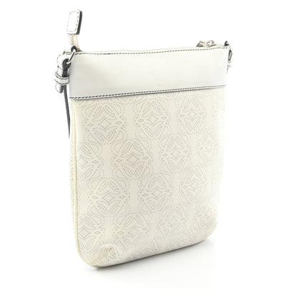 アナグラム ショルダーバッグ PVC レザー オフホワイト ロエベ バッグ LOEWE