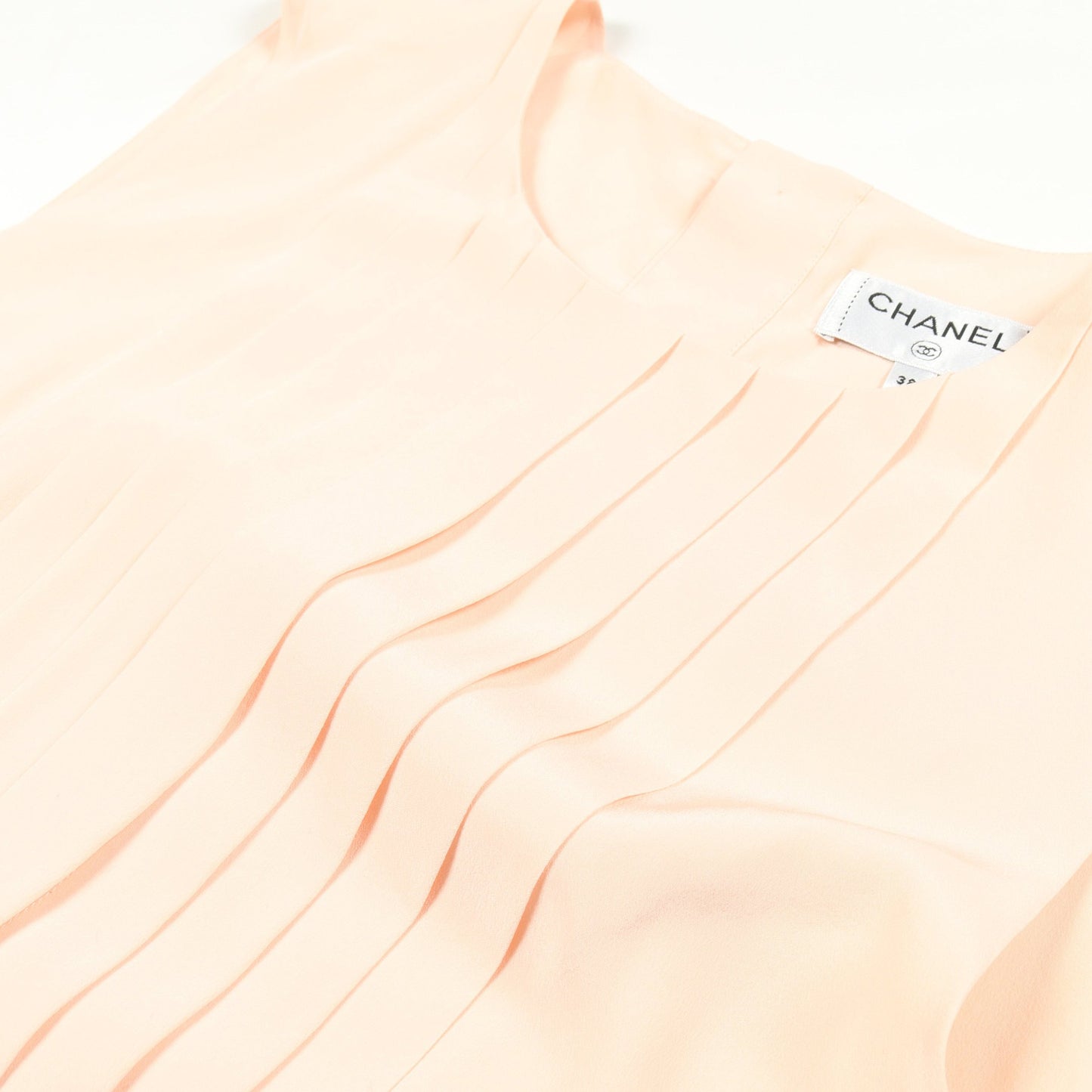ブラウス ノースリーブ シルク ピンクベージュ シャネル トップス CHANEL