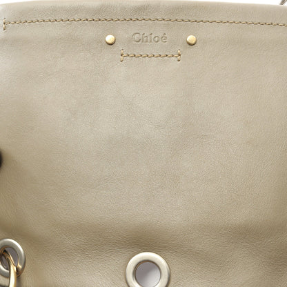 ショルダーバッグ レザー カーキグリーン カーキベージュ クロエ バッグ Chloe