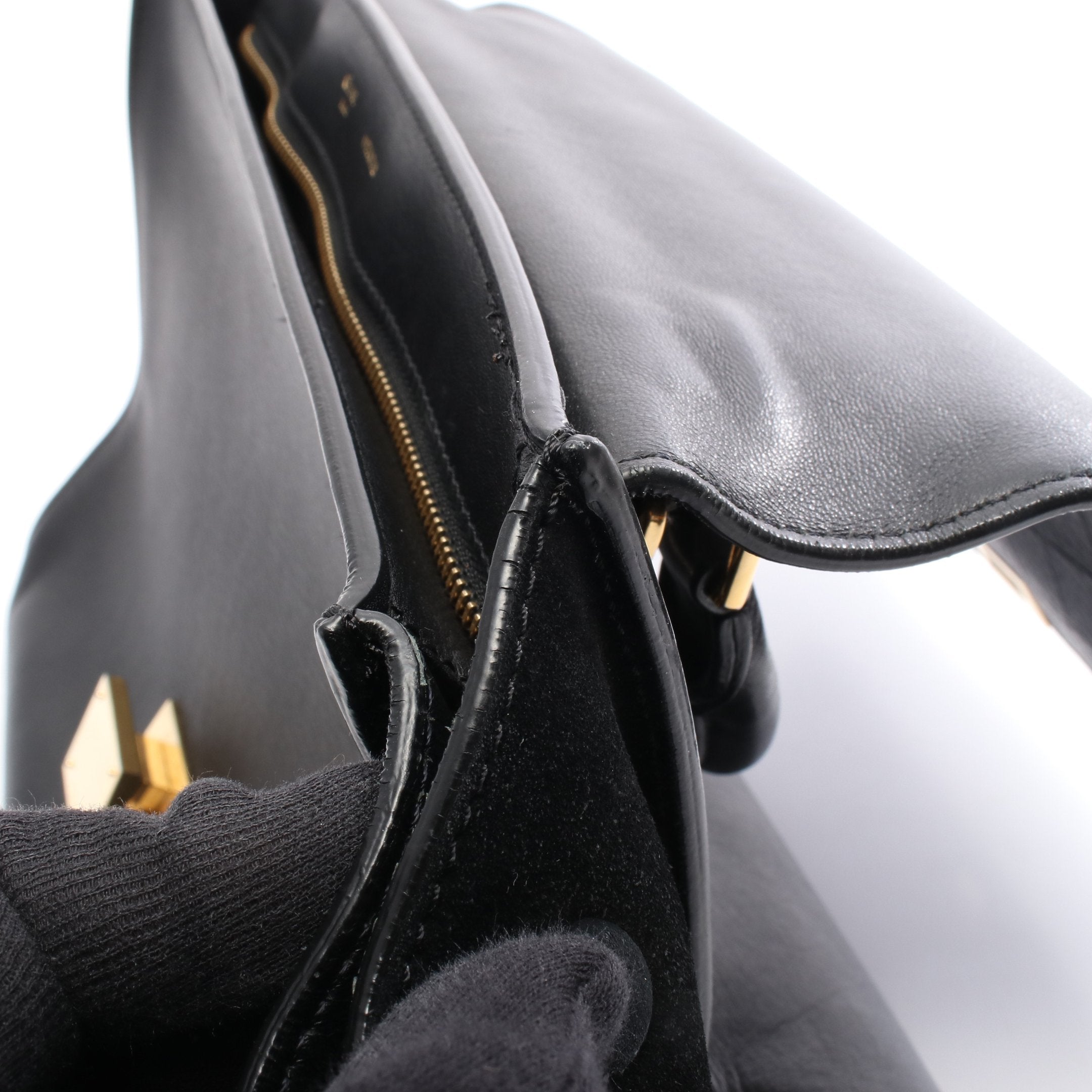 トラペーズ ミディアム ハンドバッグ レザー スエード ブラック クロコ