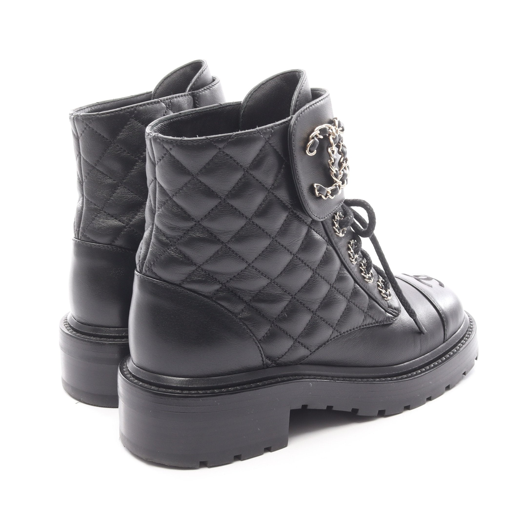 CHANEL シャネル ショートブーツ マトラッセ ココマーク 24.5cm相当 マトラッセ ココマーク ショート ブーツ レザー ブラック シャネル – RECLO