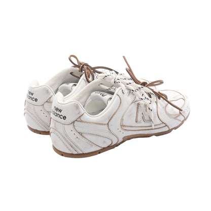 miu miu × New Balance 530 SL スニーカー レザー オフホワイト ライトブラウン ヴィンテージ加工 ミュウミュウ シューズ miu miu