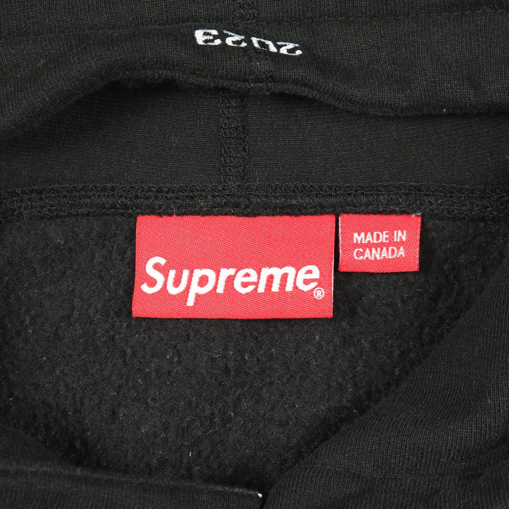 プルオーバーパーカー ロゴワッペン コットン ブラック 裏起毛 シュプリーム トップス Supreme