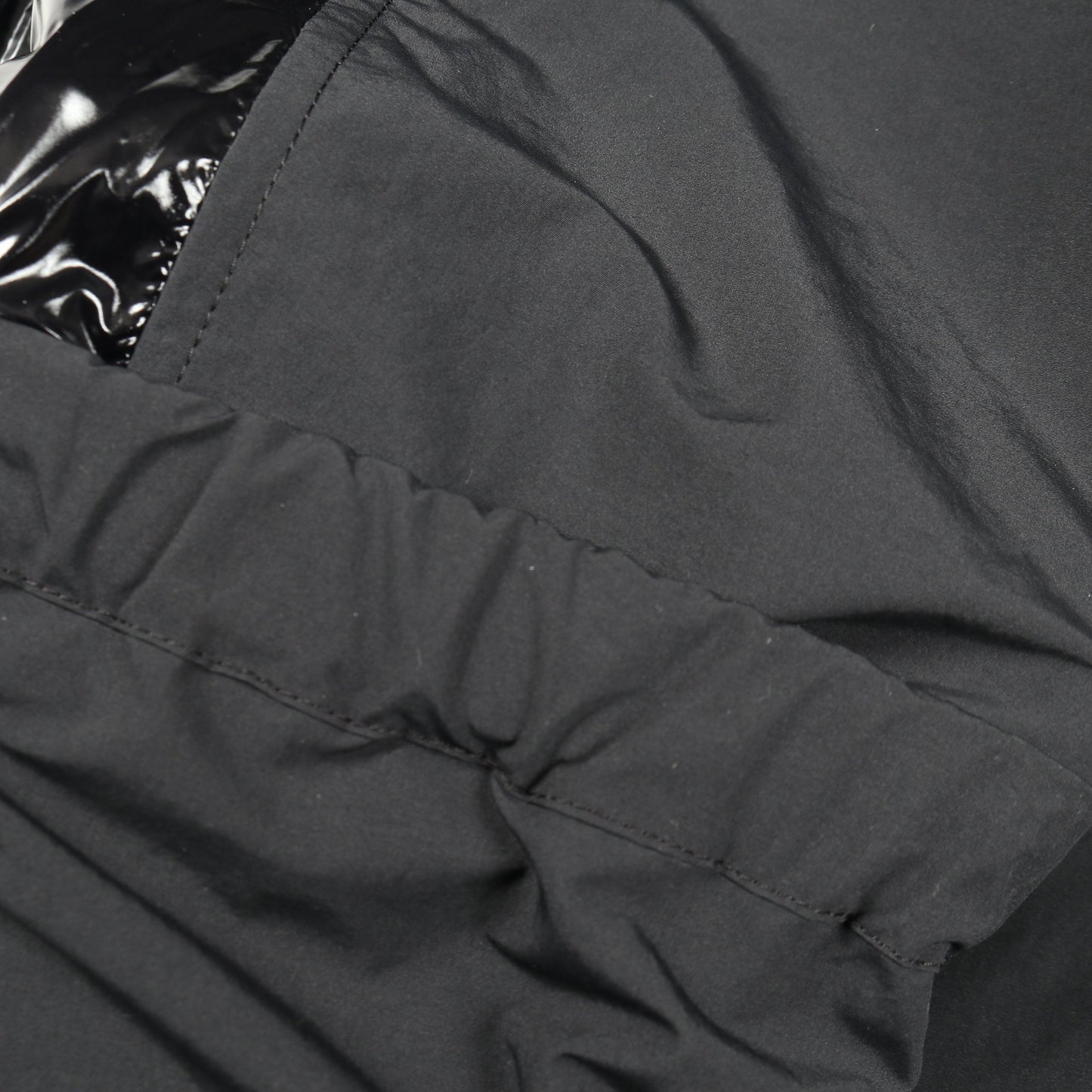 ALCYONE スプリングコート バックロゴ ナイロン ブラック フード付き 切替 アウター MONCLER