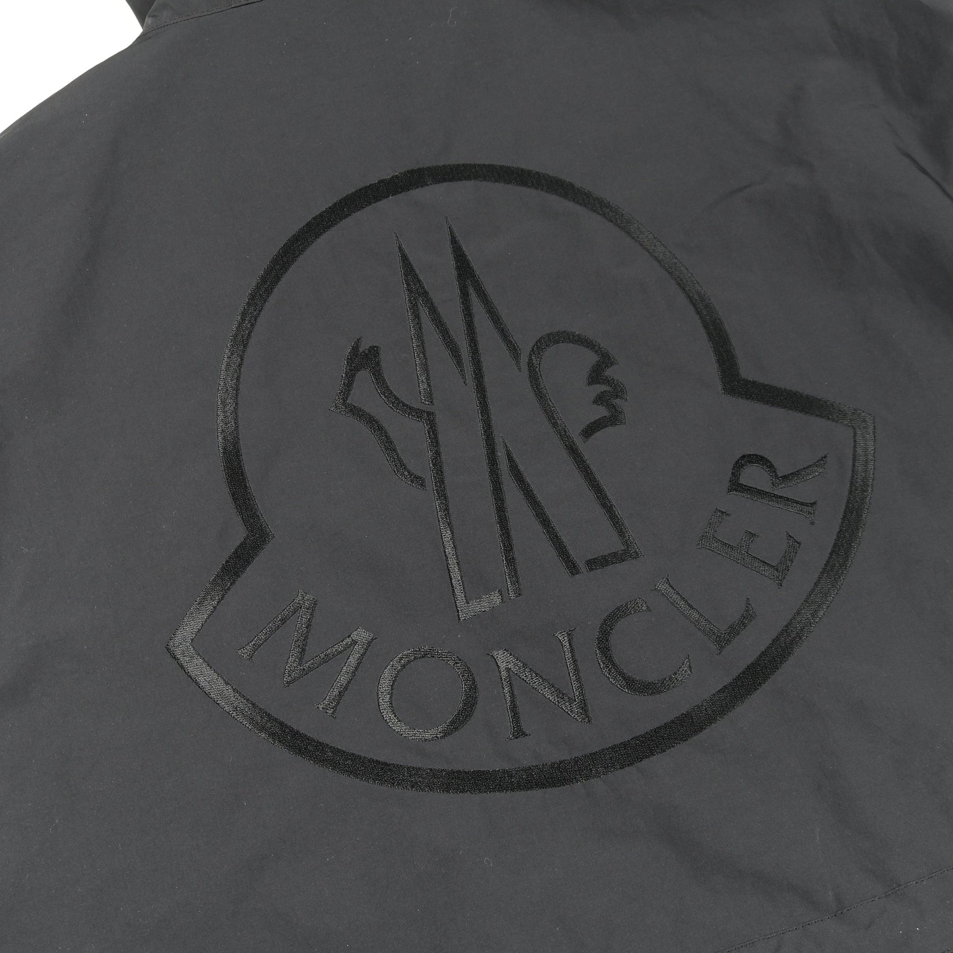 ALCYONE スプリングコート バックロゴ ナイロン ブラック フード付き 切替 アウター MONCLER