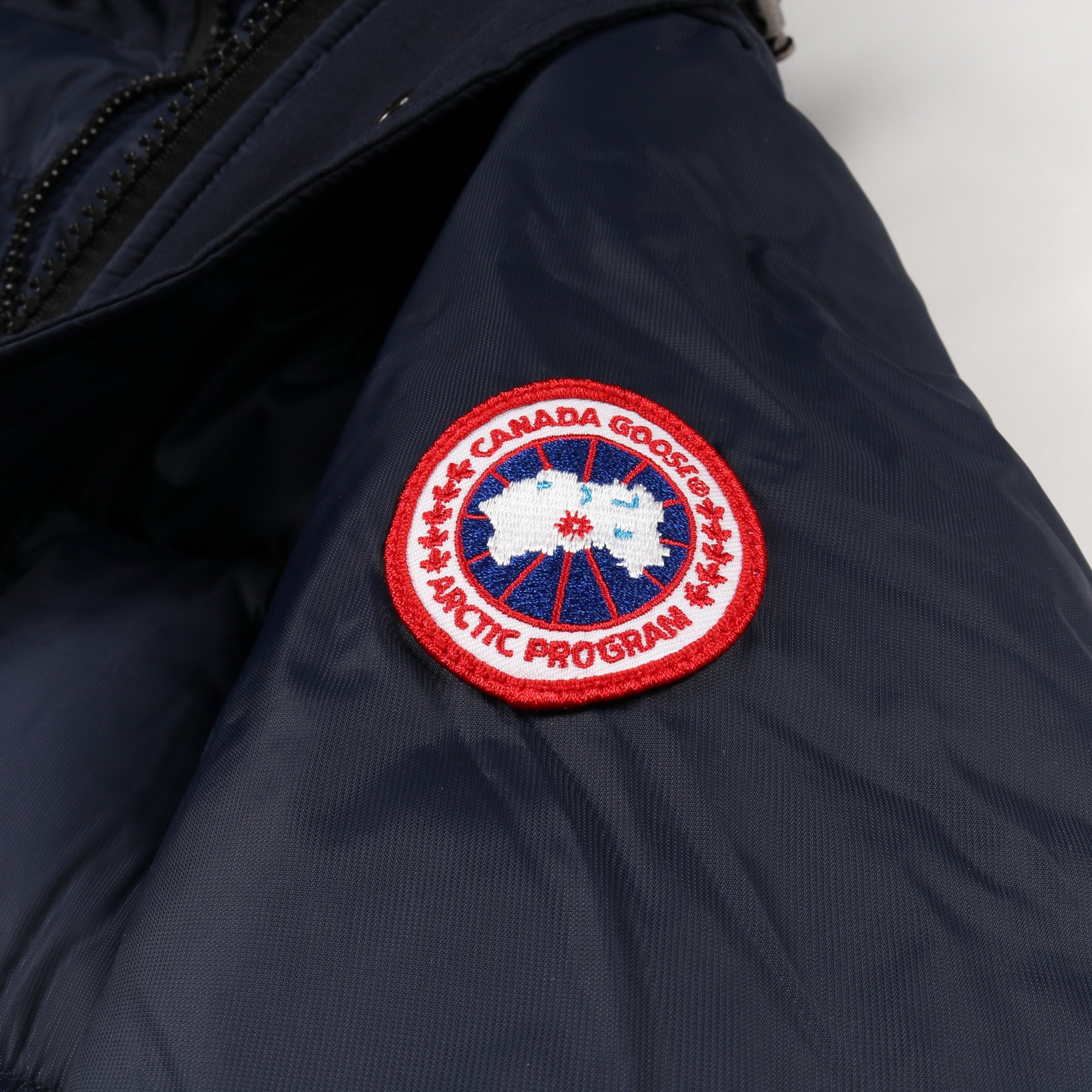 SILVERTHORNE PARKA ダウンジャケット ナイロン ネイビー フード付き