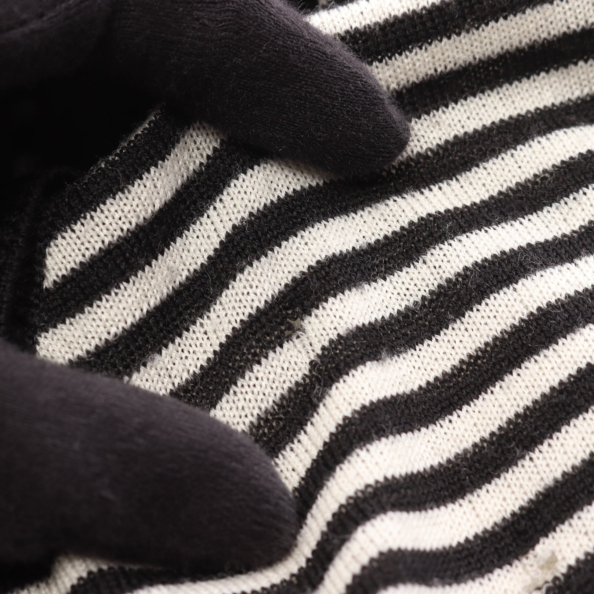 BALENCIAGA KNITS アンサンブル 五分袖 ストライプ ウール ブラック オフホワイト バレンシアガ トップス BALENCIAGA