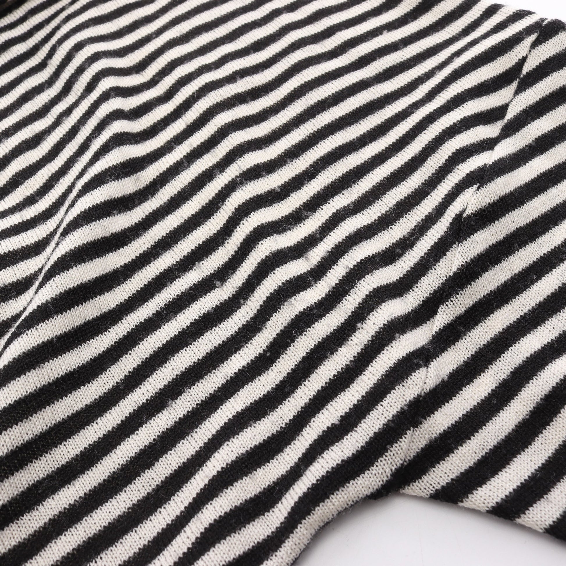 BALENCIAGA KNITS アンサンブル 五分袖 ストライプ ウール ブラック オフホワイト バレンシアガ トップス BALENCIAGA