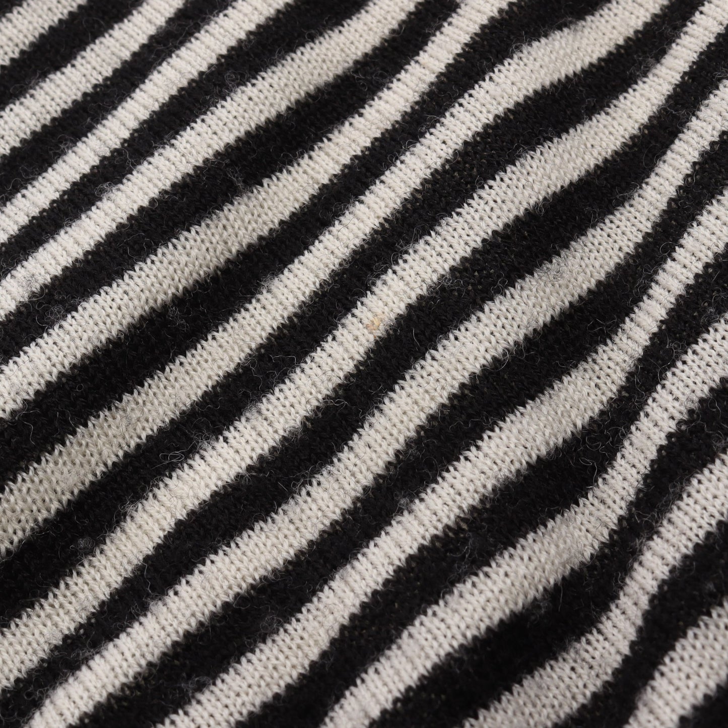 BALENCIAGA KNITS アンサンブル 五分袖 ストライプ ウール ブラック オフホワイト バレンシアガ トップス BALENCIAGA