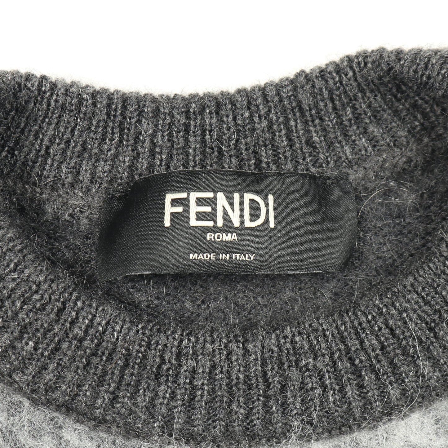 FF柄 ニット クルーネック ウール モヘヤ グレー ライトグレー フェンディ トップス FENDI