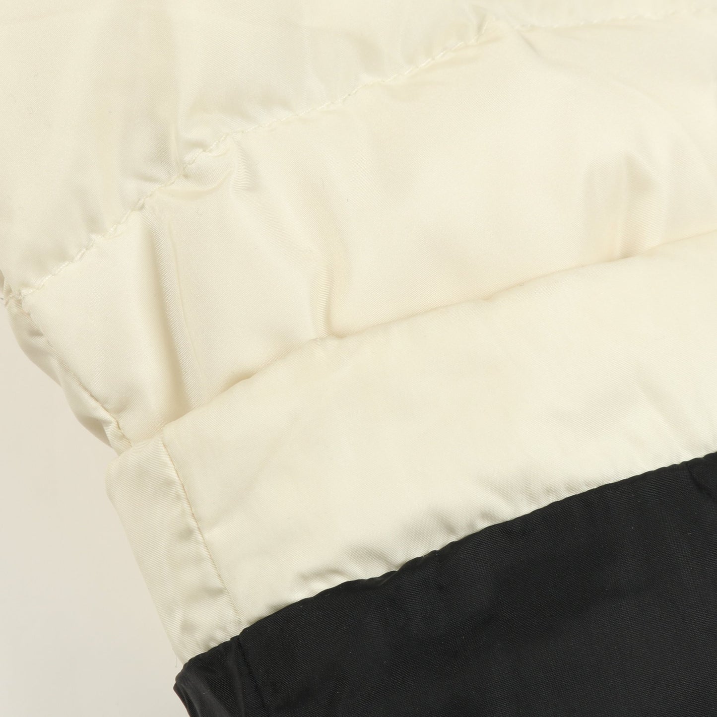 APHROTITI アフィロッティ ダウンコート ナイロン オフホワイト フード付き モンクレール アウター MONCLER