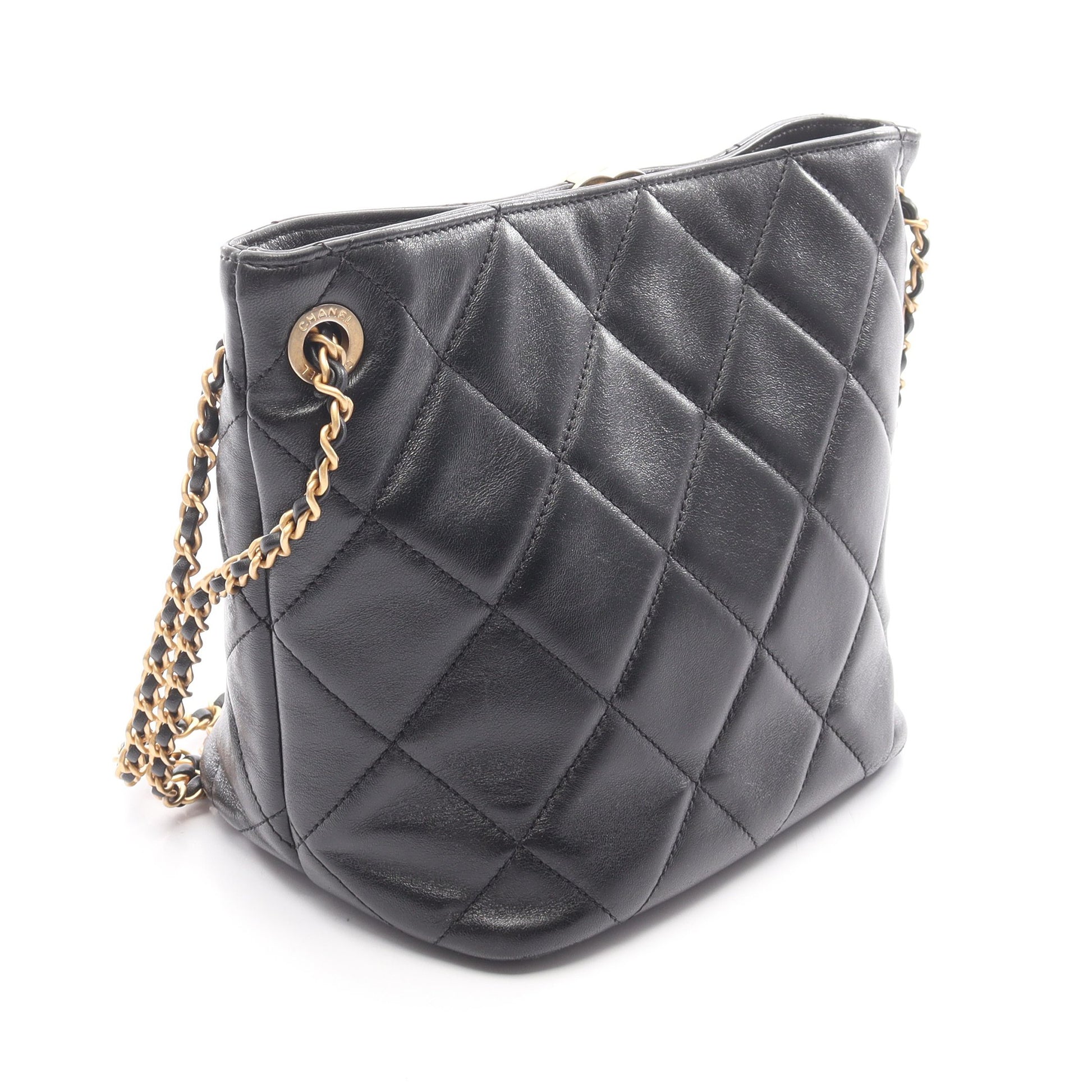 マトラッセ スモール ホーボー チェーンショルダーバッグ ラムスキン ブラック ゴールド金具 シャネル バッグ CHANEL