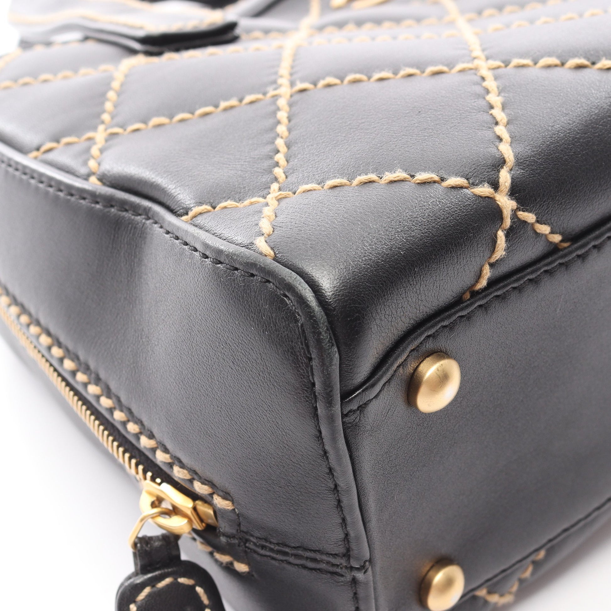 ワイルドステッチ ハンドバッグ ミニボストンバッグ レザー ブラック ゴールド金具 シャネル バッグ CHANEL