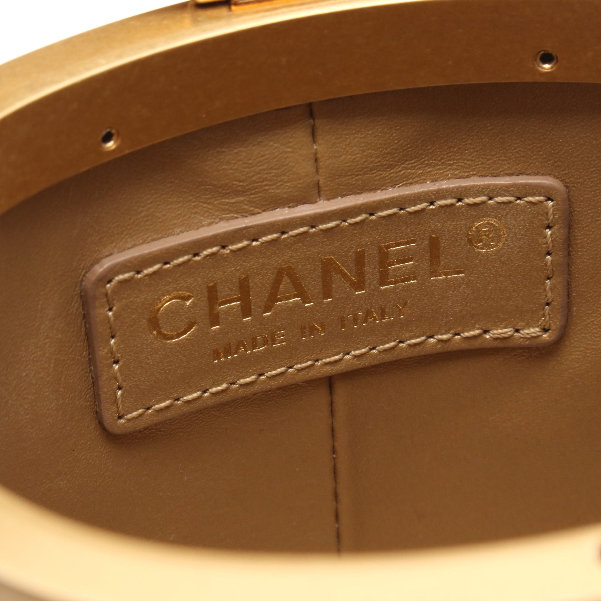 マトラッセ バニティ チェーンショルダーバッグ レザー ブラック ゴールド金具 シャネル バッグ CHANEL