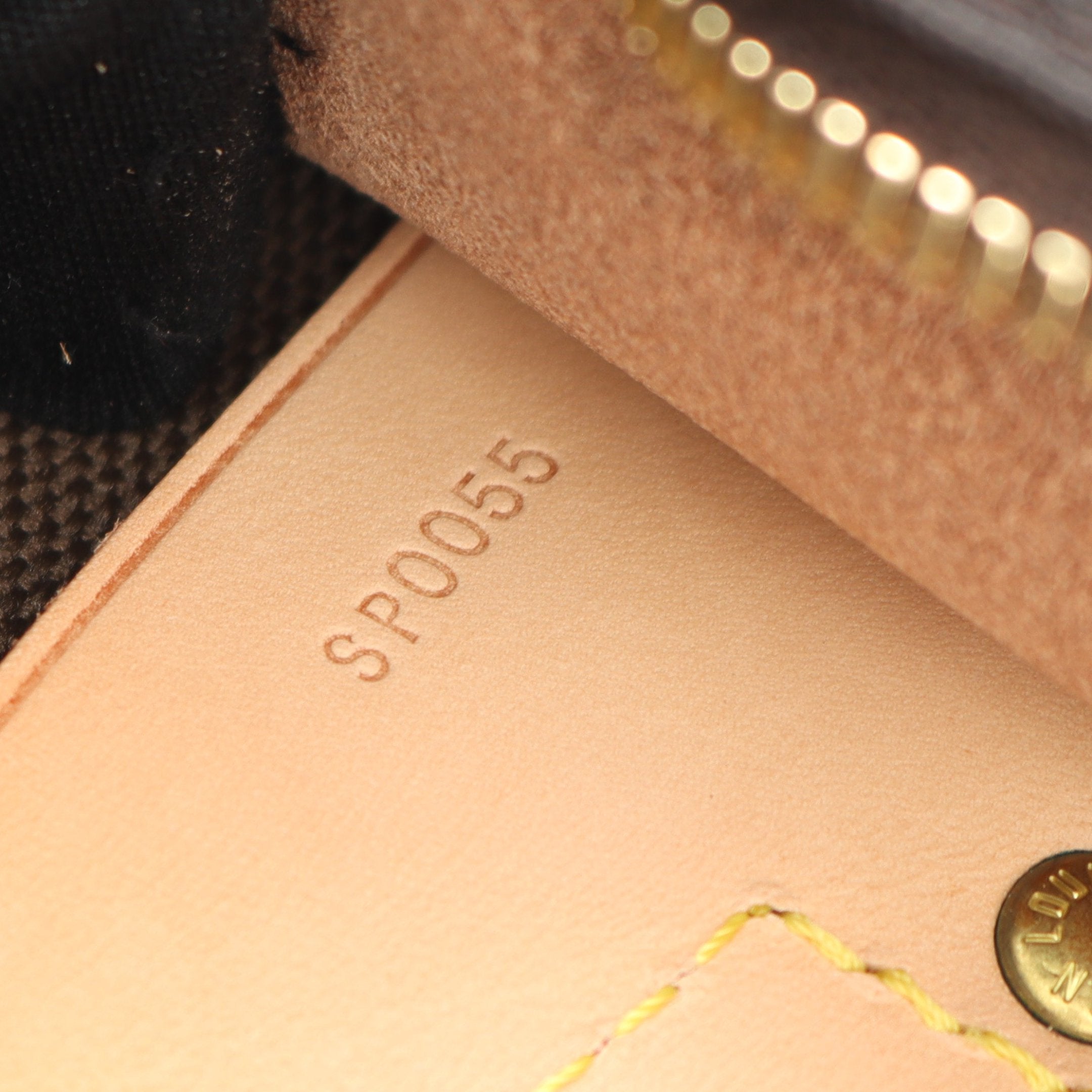 ウスポルトアビ モノグラム ガーメントバッグ PVC レザー ブラウン