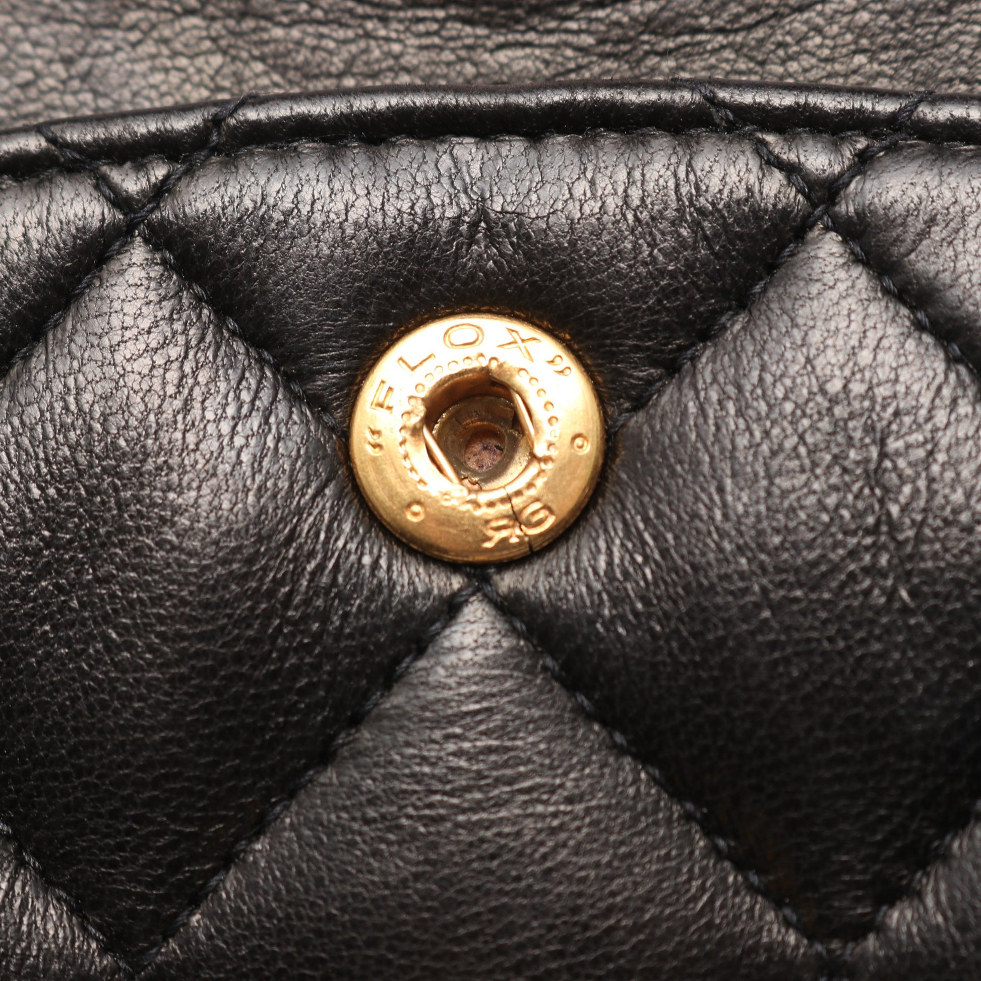 マトラッセ Wフラップ Wチェーンショルダーバッグ ラムスキン ブラック ゴールド金具 シャネル バッグ CHANEL
