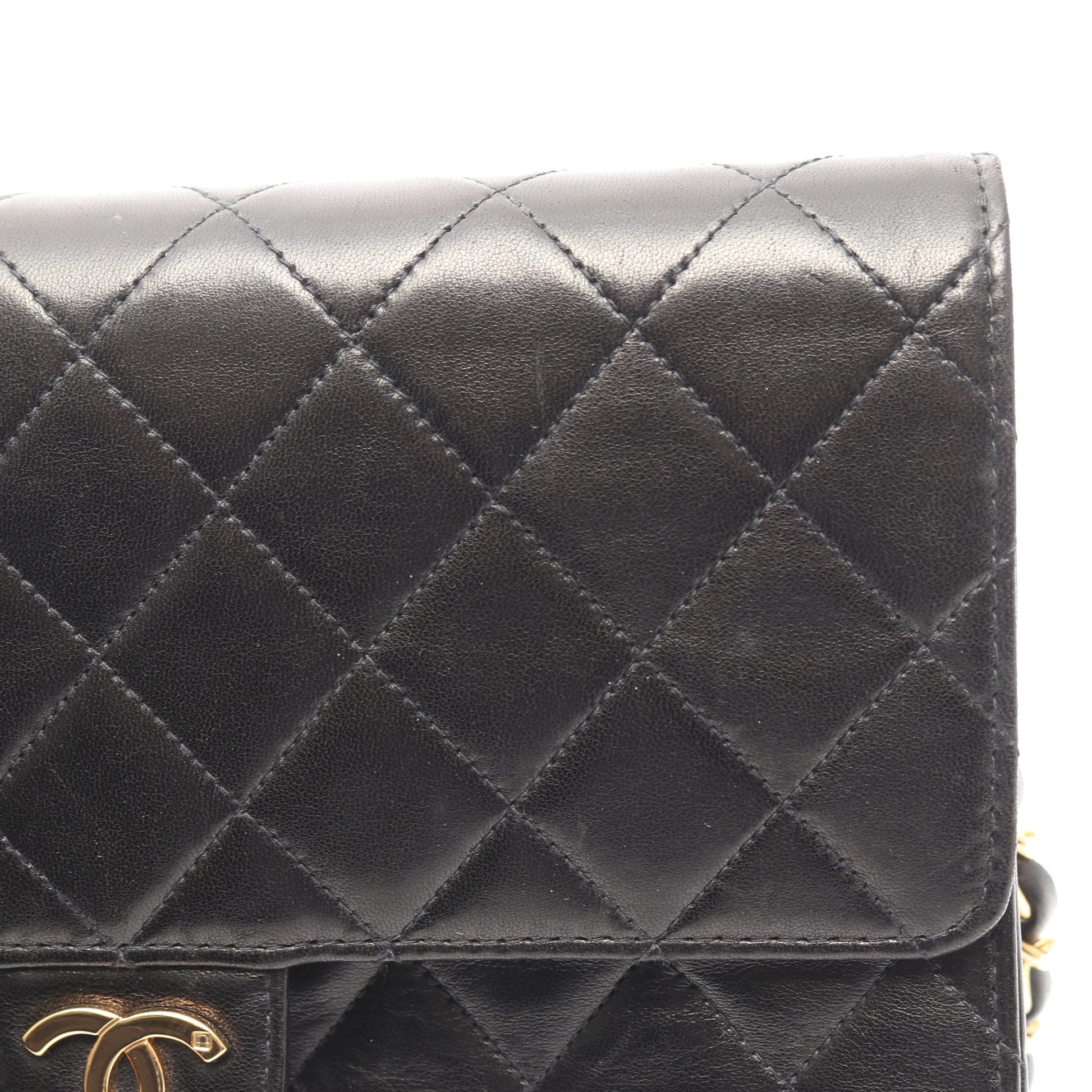 マトラッセ シングルフラップ チェーンショルダーバッグ ラムスキン ブラック ゴールド金具 シャネル バッグ CHANEL