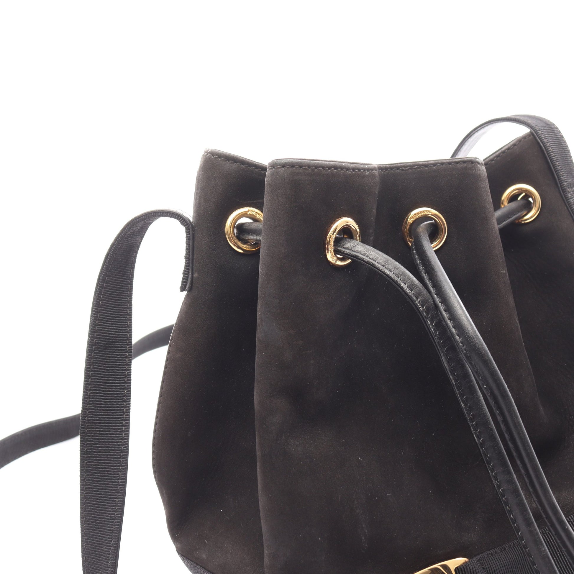 ヴァラ 巾着 ショルダーバッグ スエード ブラック サルヴァトーレフェラガモ バッグ Salvatore Ferragamo