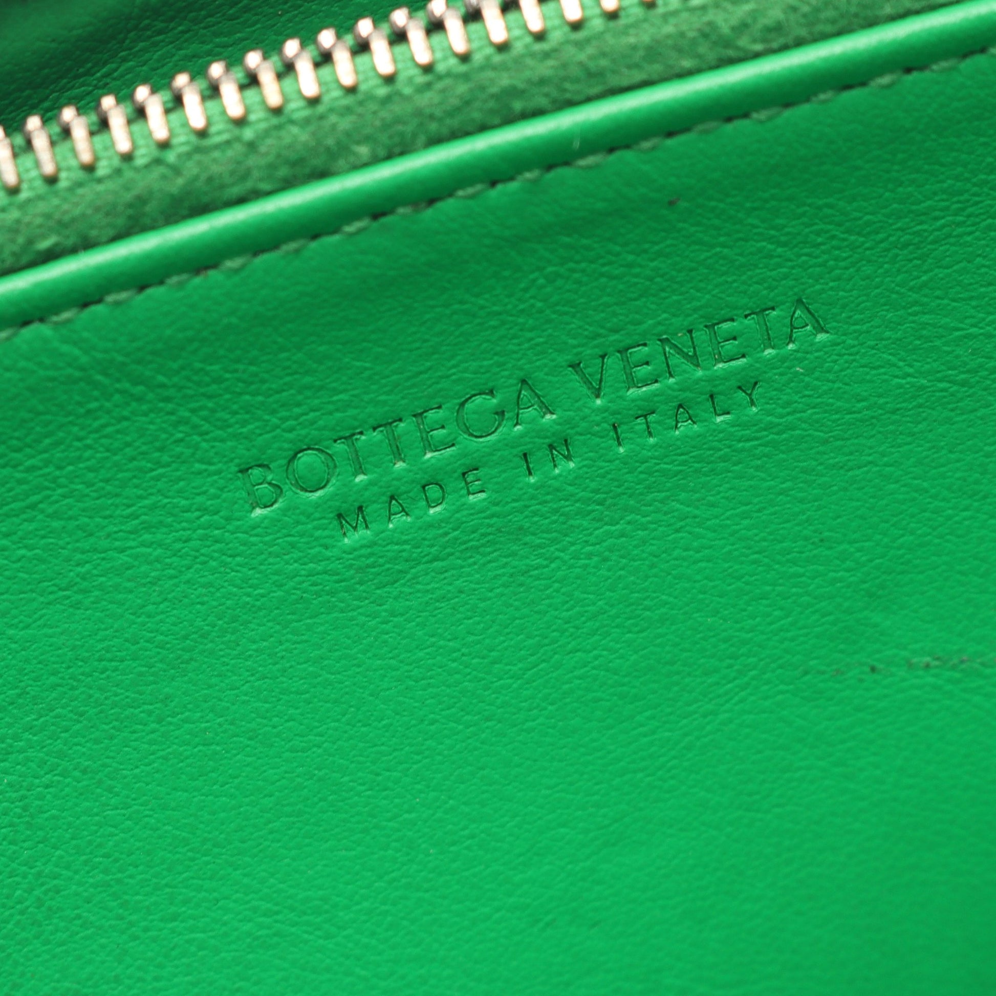 イントレチャート ラウンドファスナー長財布 レザー グリーン ボッテガヴェネタ 財布・小物 BOTTEGA VENETA