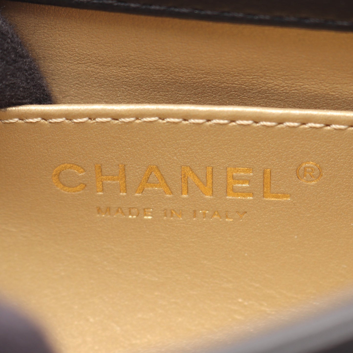 ミニマトラッセ チェーンショルダーバッグ ラムスキン ブラック ゴールド金具 シャネル バッグ CHANEL