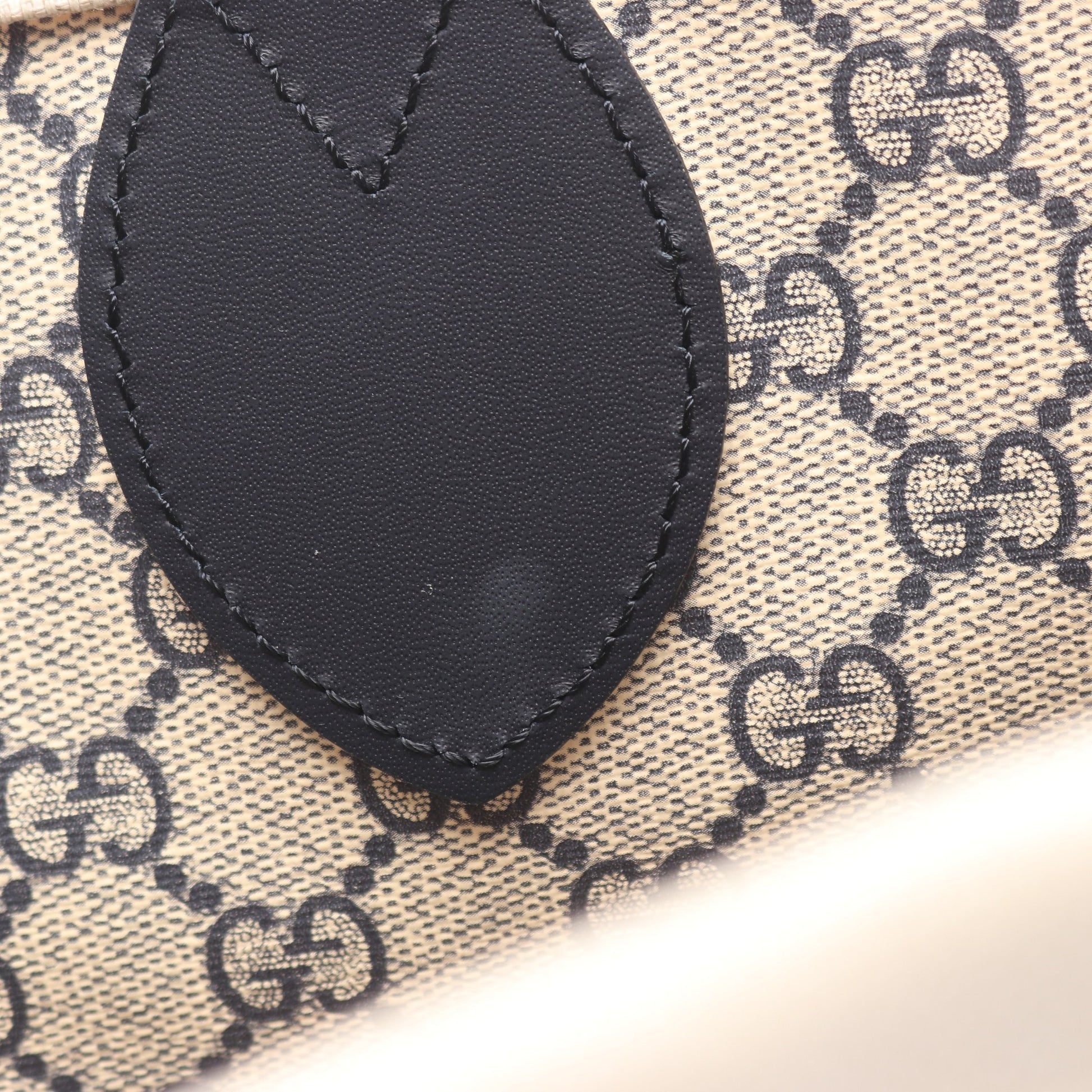プリント トートバッグ ハンドバッグ トートバッグ キャンバス レザー アイボリー ダークネイビー グッチ バッグ GUCCI