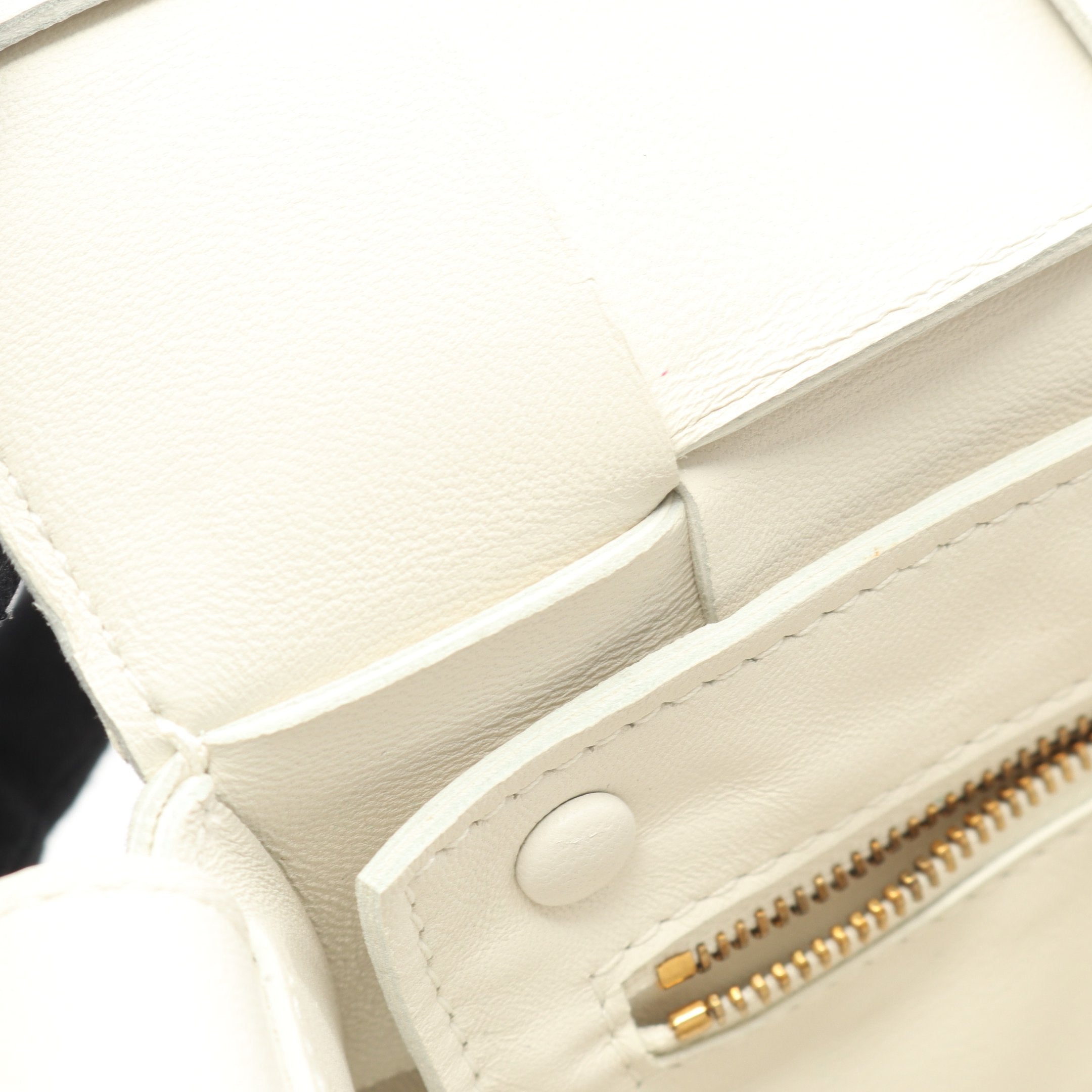 カセット クロスボディ マキシイントレチャート ショルダーバッグ