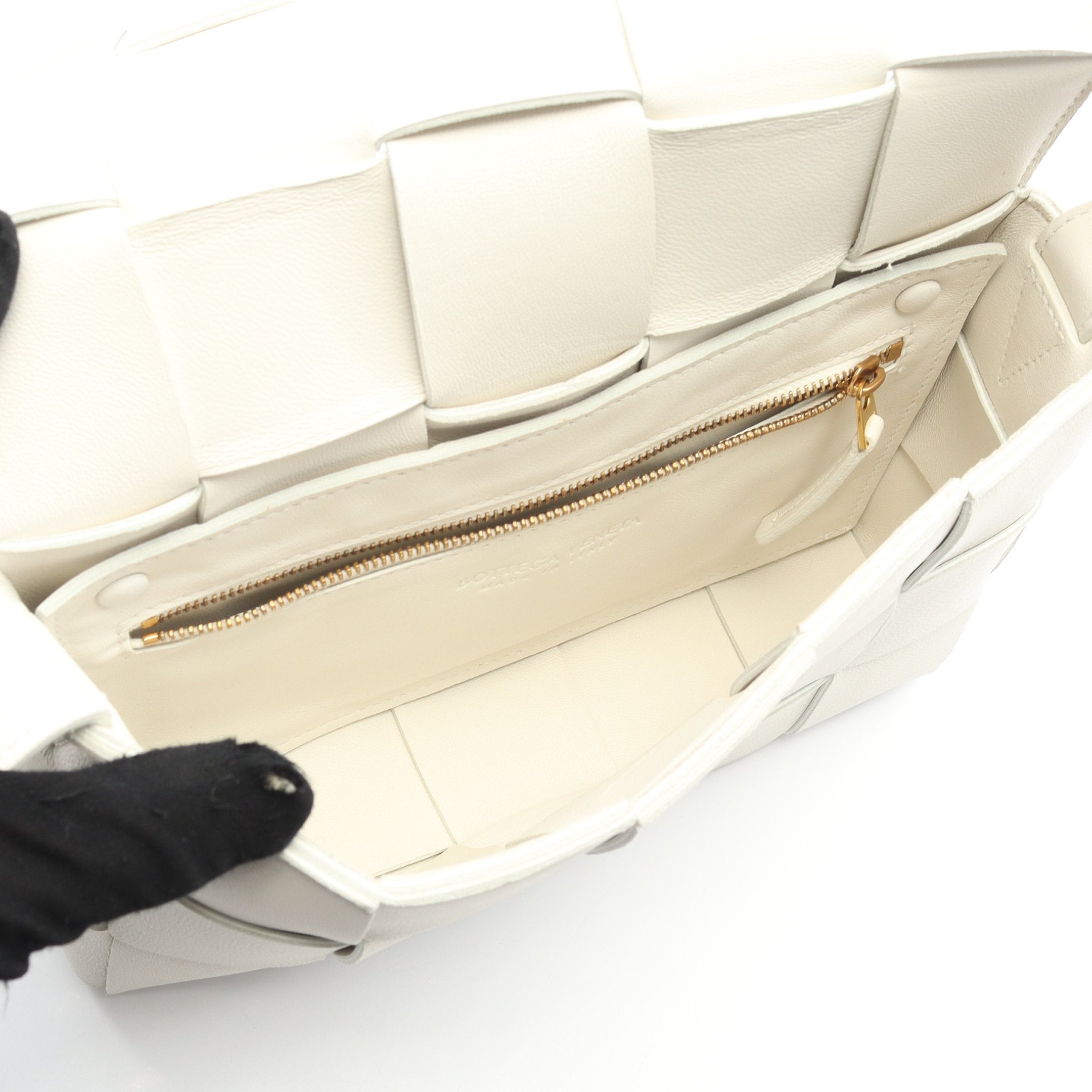 カセット クロスボディ マキシイントレチャート ショルダーバッグ