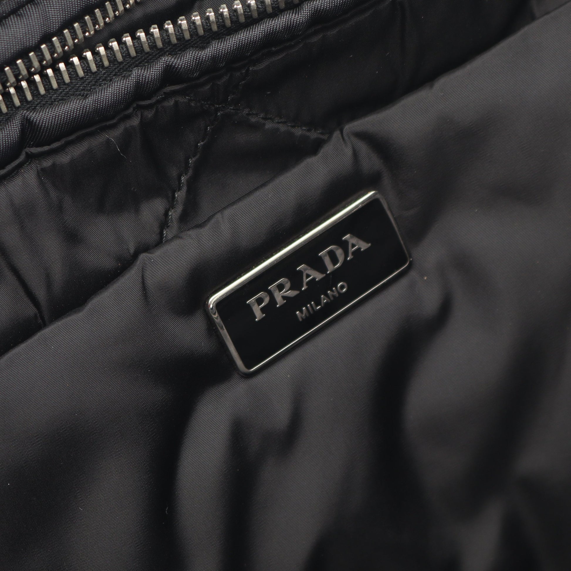 TESSUTO BOMBER ボンバー ショルダーバッグ トートバッグ ナイロン サフィアーノレザー ブラック 2WAY プラダ バッグ PRADA