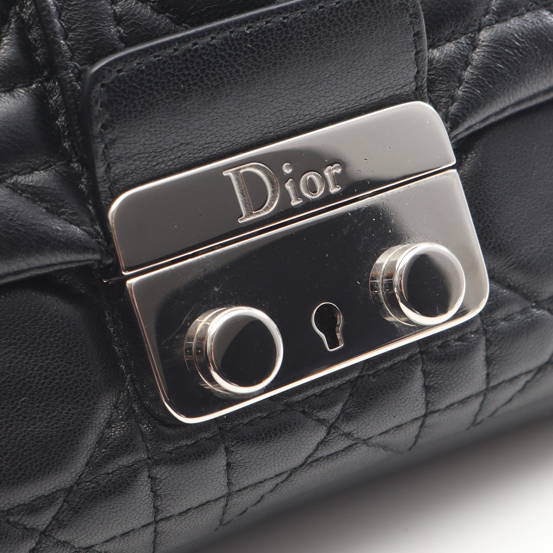 ニューロック カナージュ チェーンショルダーバッグ レザー ブラック