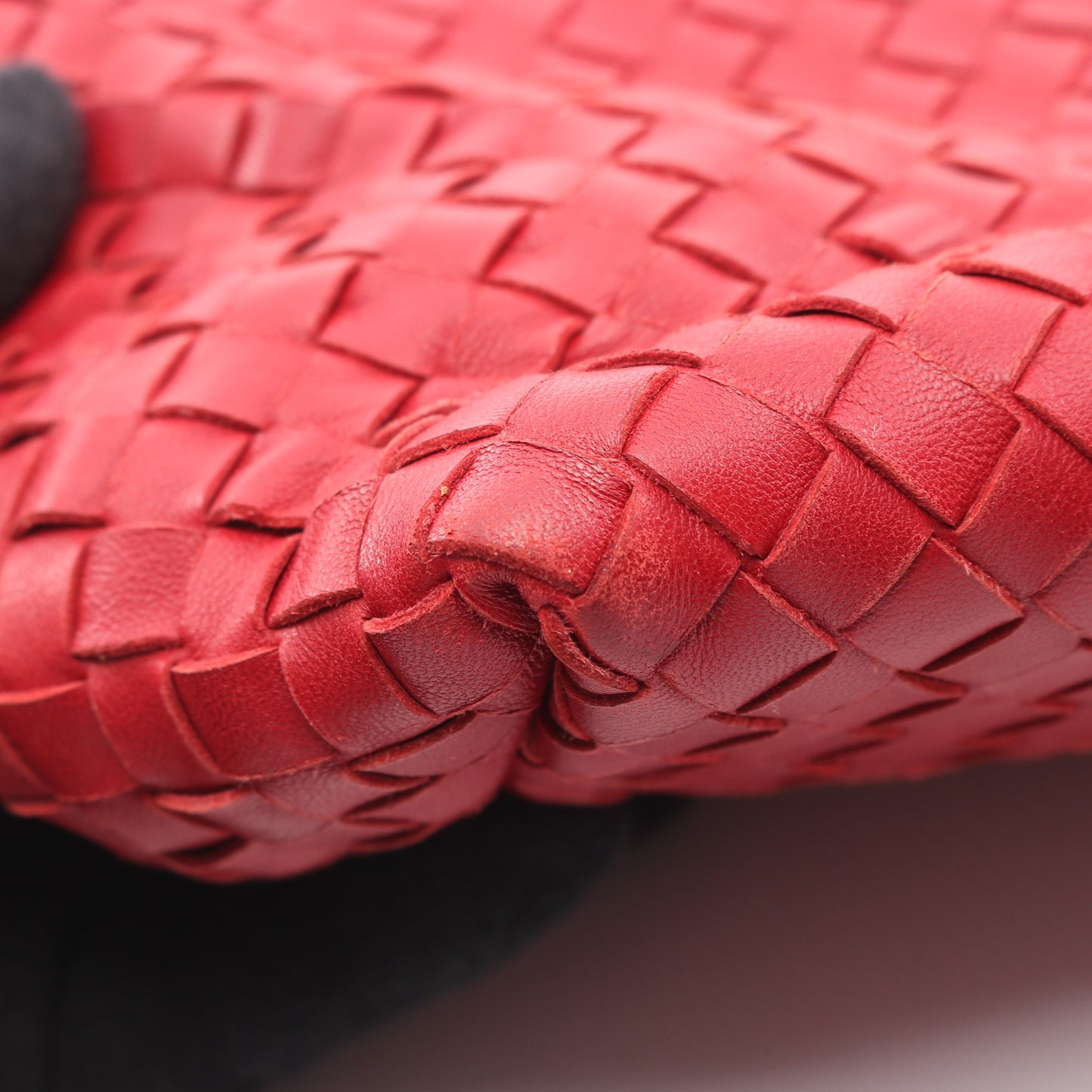 イントレチャート ハンドバッグ トートバッグ レザー レッド ボッテガヴェネタ バッグ BOTTEGA VENETA