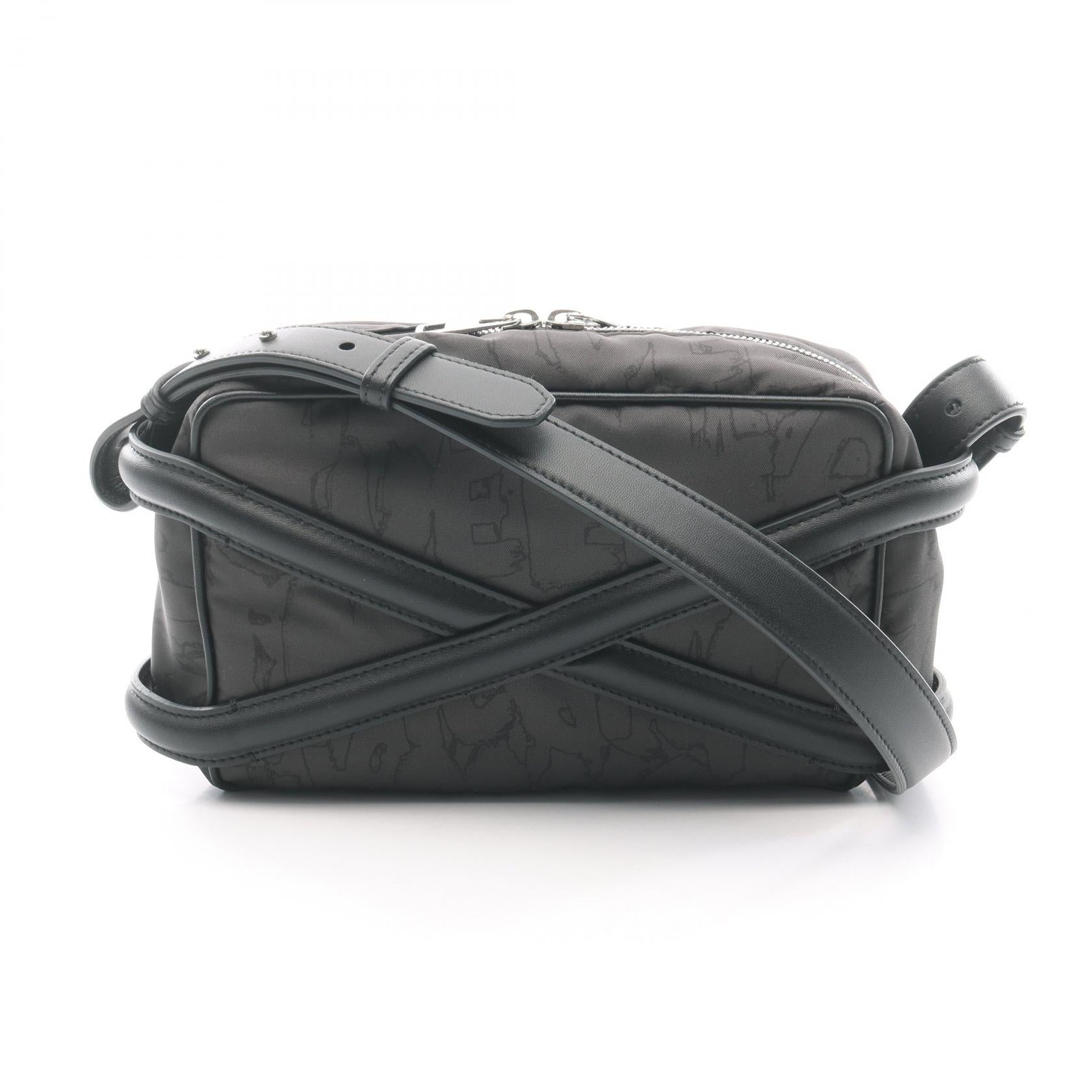 アレキサンダーマックイーン レザー ブラック ボストンバッグ アレキサンダーマックイーン レザー ブラック ボストンバッグ