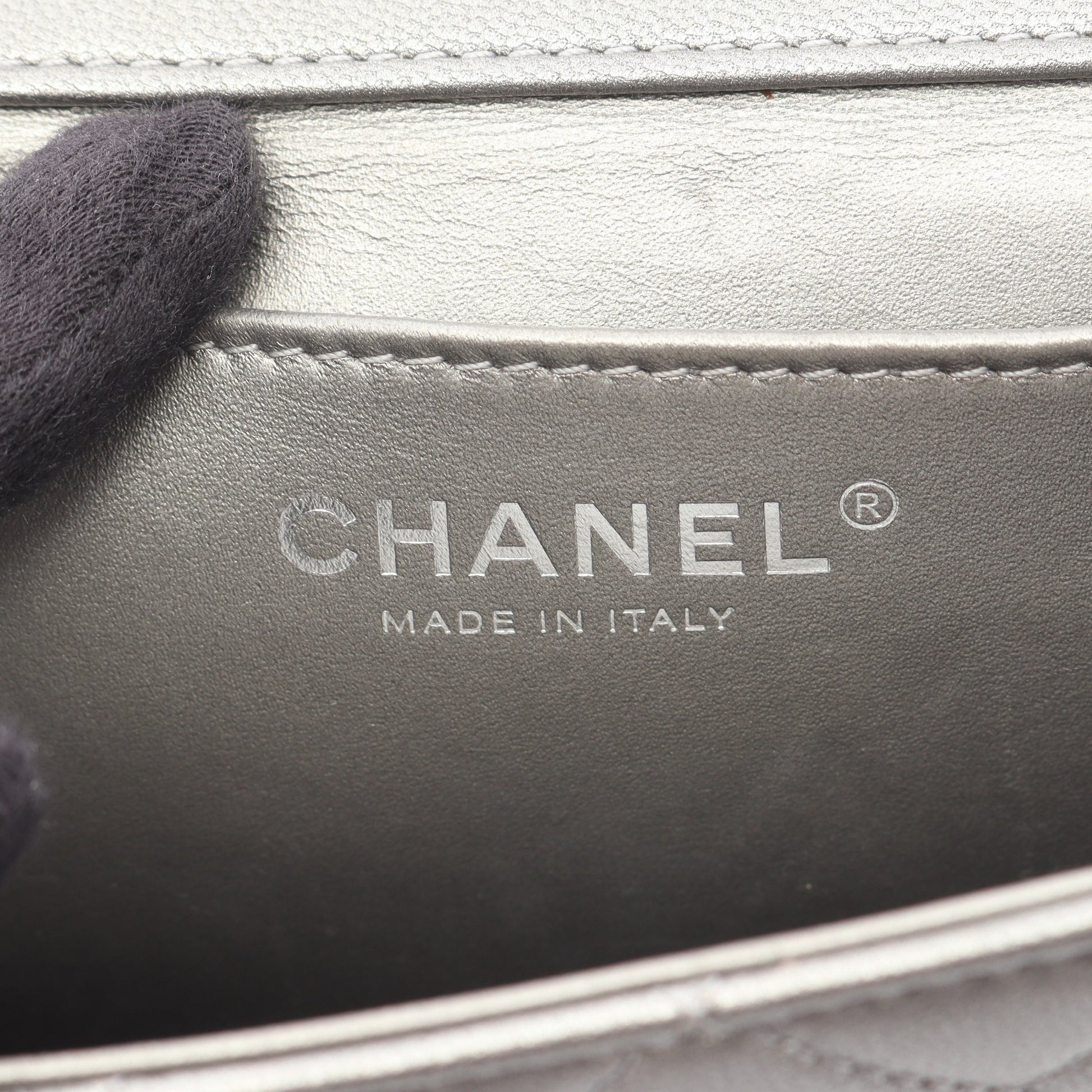 マトラッセ チェーンショルダーバッグ レザー シルバー シルバー金具 シャネル バッグ CHANEL