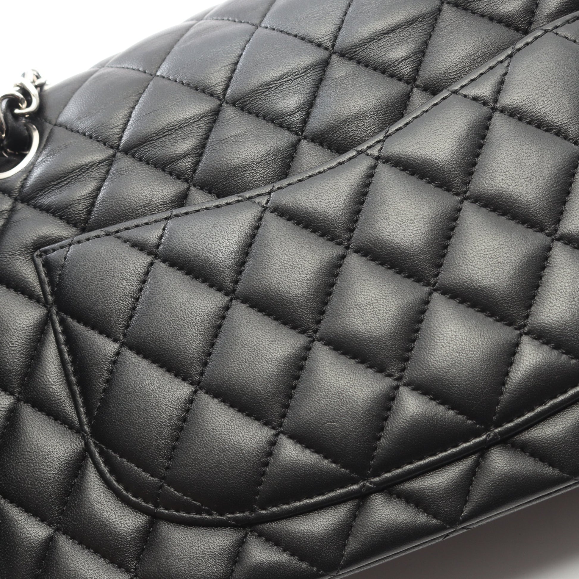 マトラッセ Wフラップ Wチェーンショルダーバッグ ラムスキン ブラック シルバー金具 シャネル バッグ CHANEL