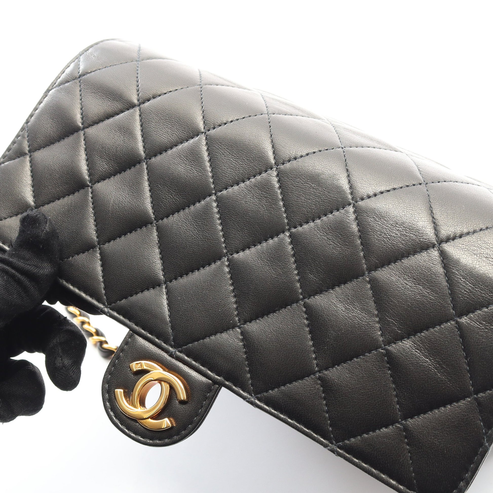 マトラッセ シングルフラップ チェーンショルダーバッグ ラムスキン ブラック ゴールド金具 シャネル バッグ CHANEL