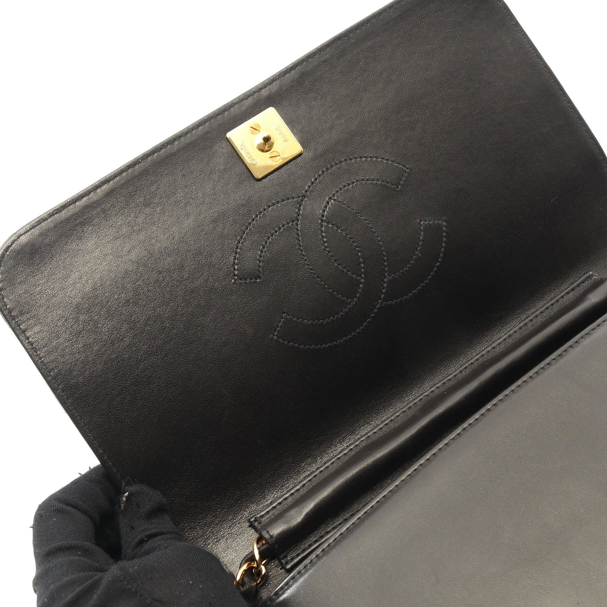 マトラッセ フルフラップ チェーンショルダーバッグ ラムスキン ブラック ゴールド金具 シャネル バッグ CHANEL
