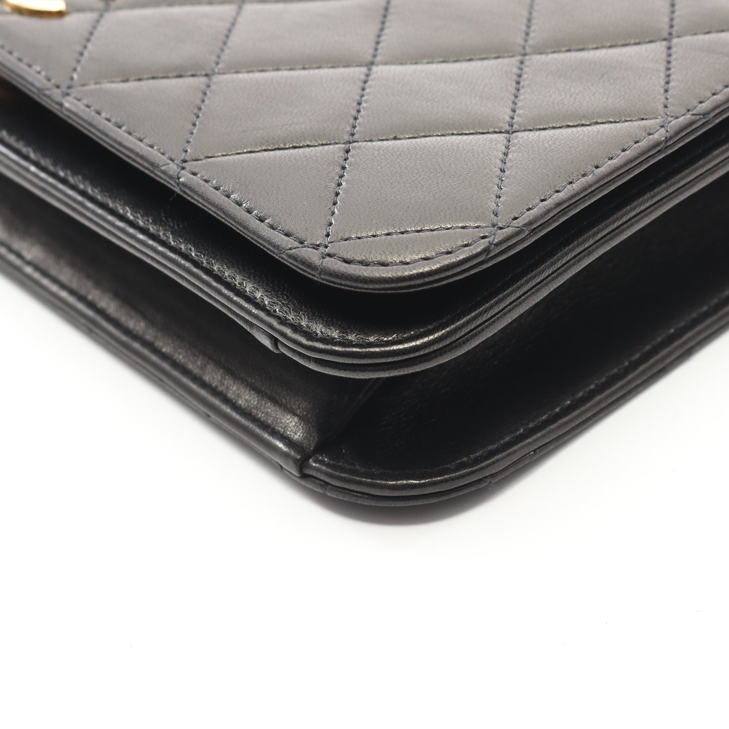 マトラッセ フルフラップ チェーンショルダーバッグ ラムスキン ブラック ゴールド金具 シャネル バッグ CHANEL